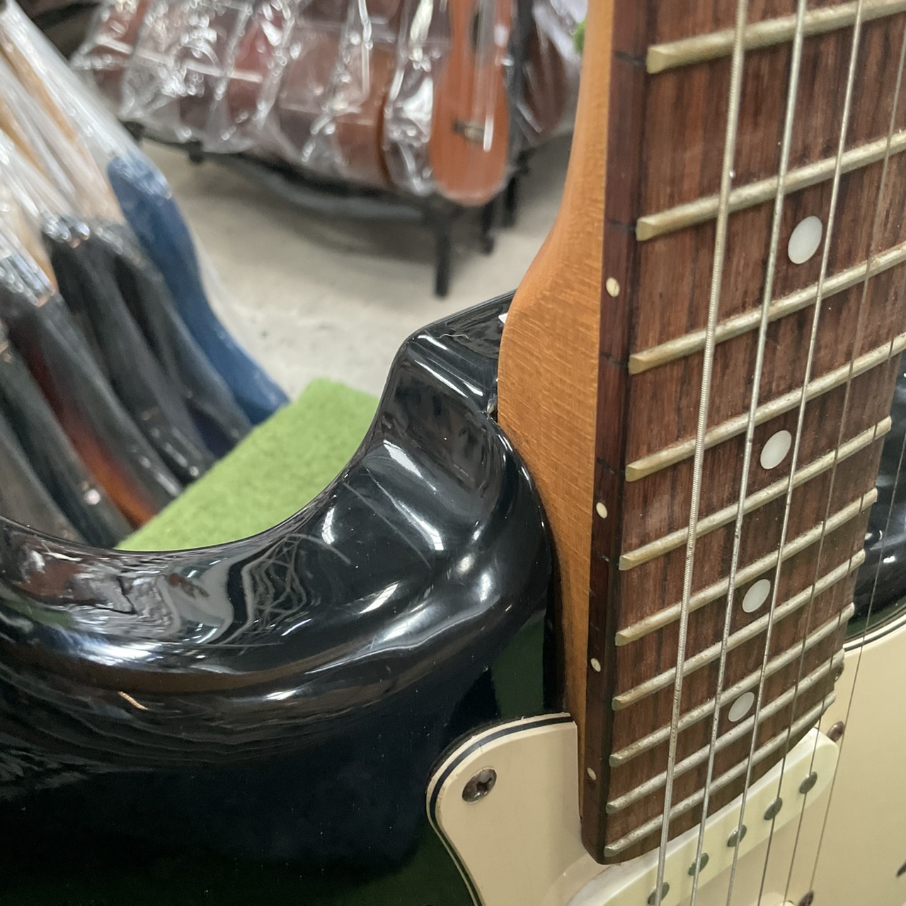 กีต้าร์ไฟฟ้า PhotoGenic