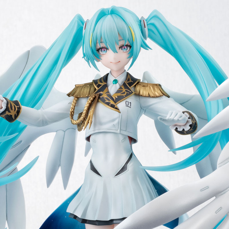Lucrea Mobile Suit Gundam 45th Anniversary x Hatsune Miku Hatsune Miku x Wing Gundam Zero EW Complete Figure(Pre-order)