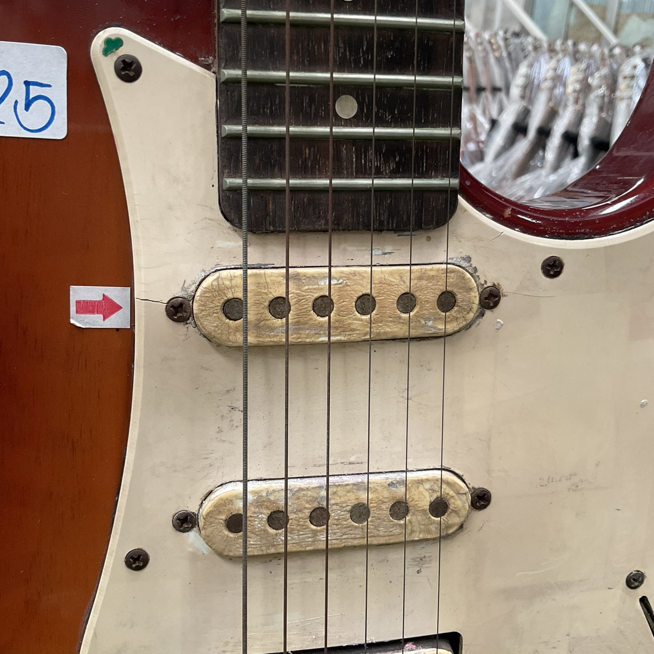 กีต้าร์ไฟฟ้า YAMAHA : YGS 112T