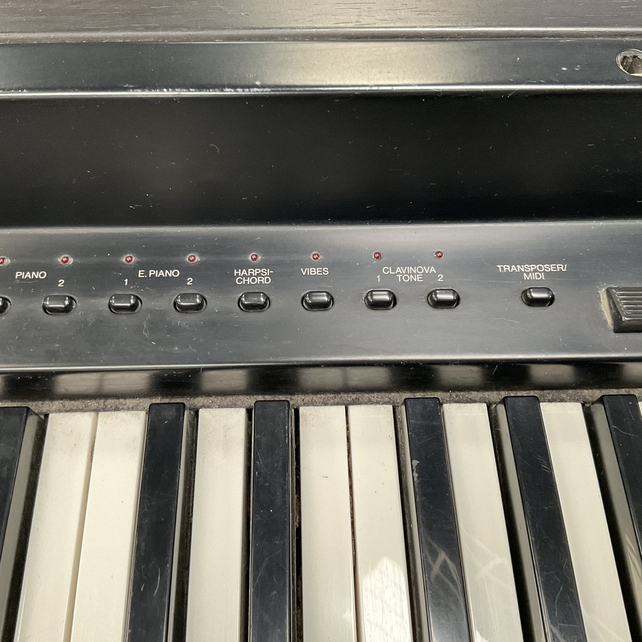 เปียโน YAMAHA : CLP-100 สินค้าไม่พร้อมใช้งาน (ต้องซ่อม)