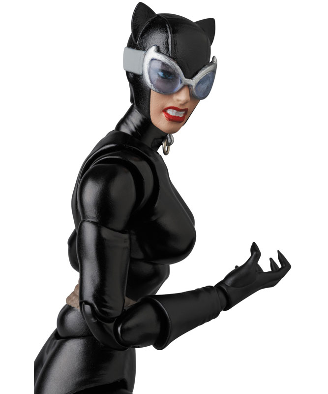 MAFEX No.123 MAFEX CATWOMAN (HUSH Ver.)(Pre-order)