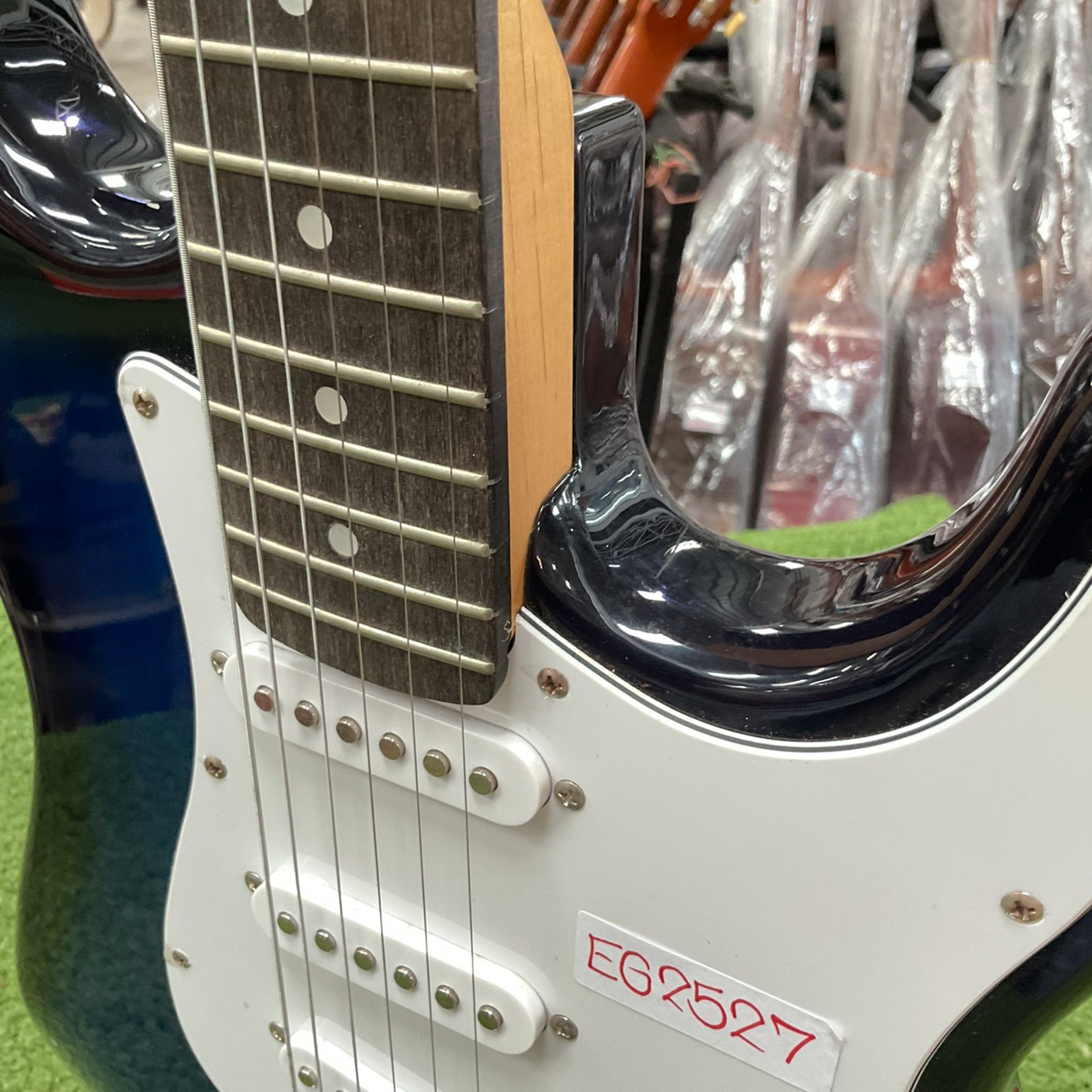 กีต้าร์ไฟฟ้า SELDER