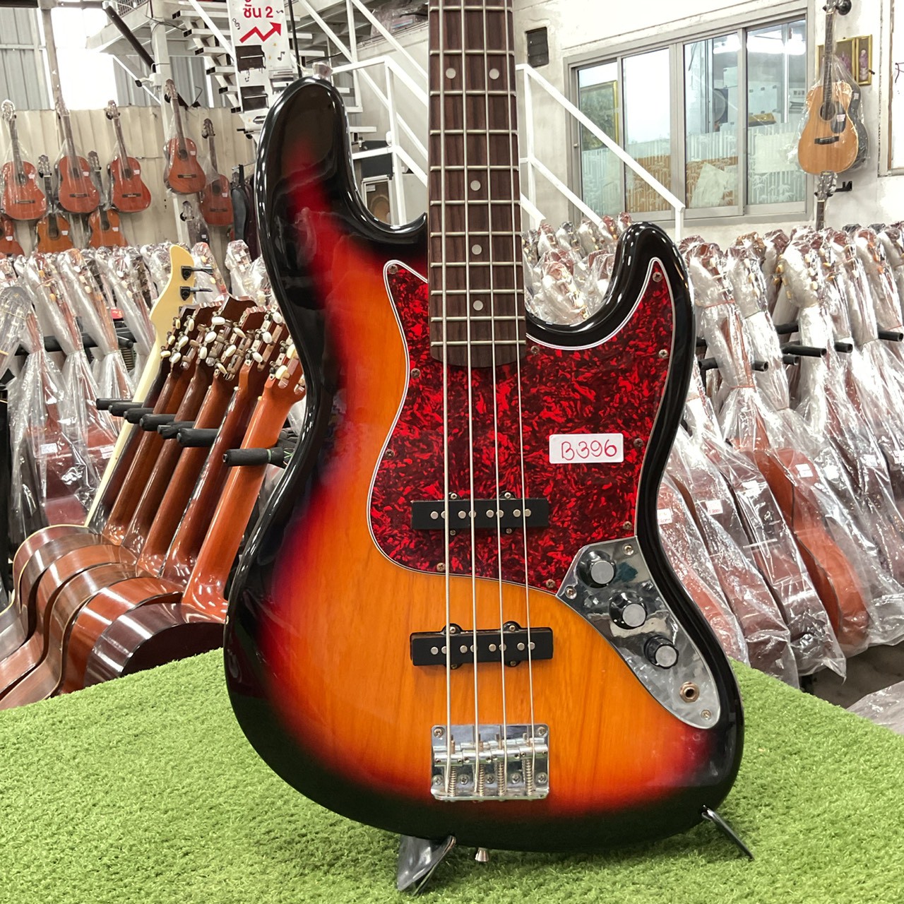 กีต้าร์เบส SELDER