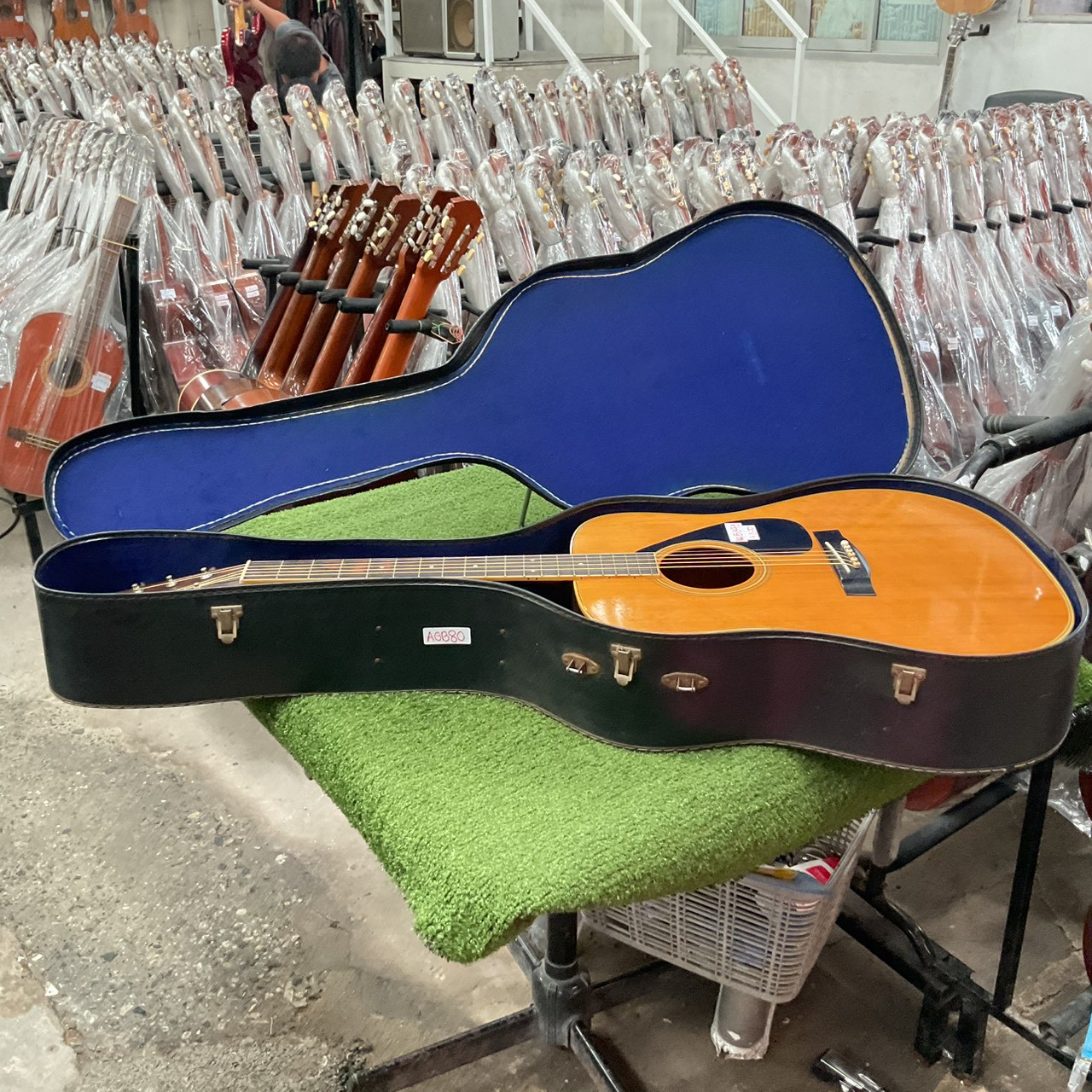 กล่องเคสกีต้าร์โปร่ง