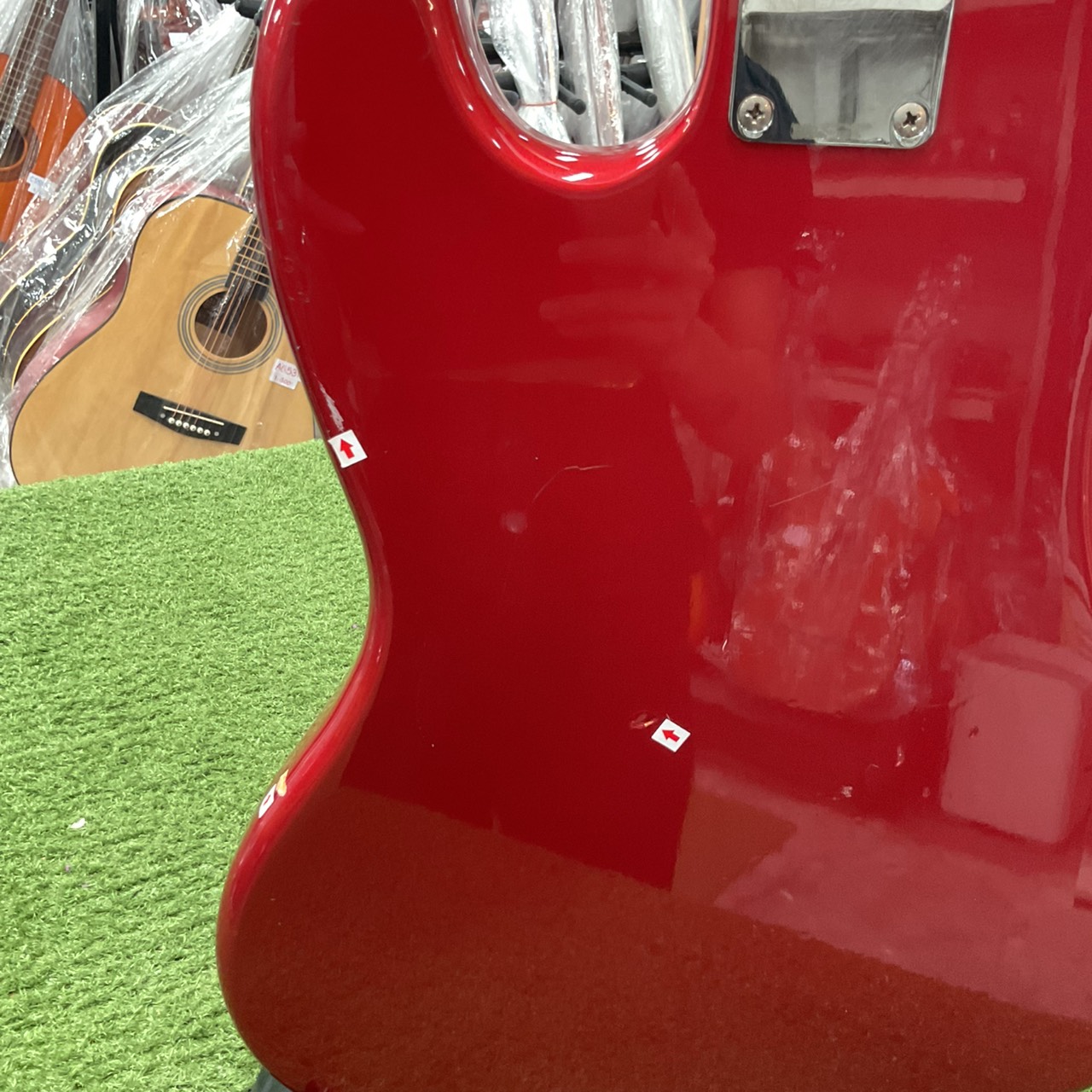 กีต้าร์เบส BUSKER'S