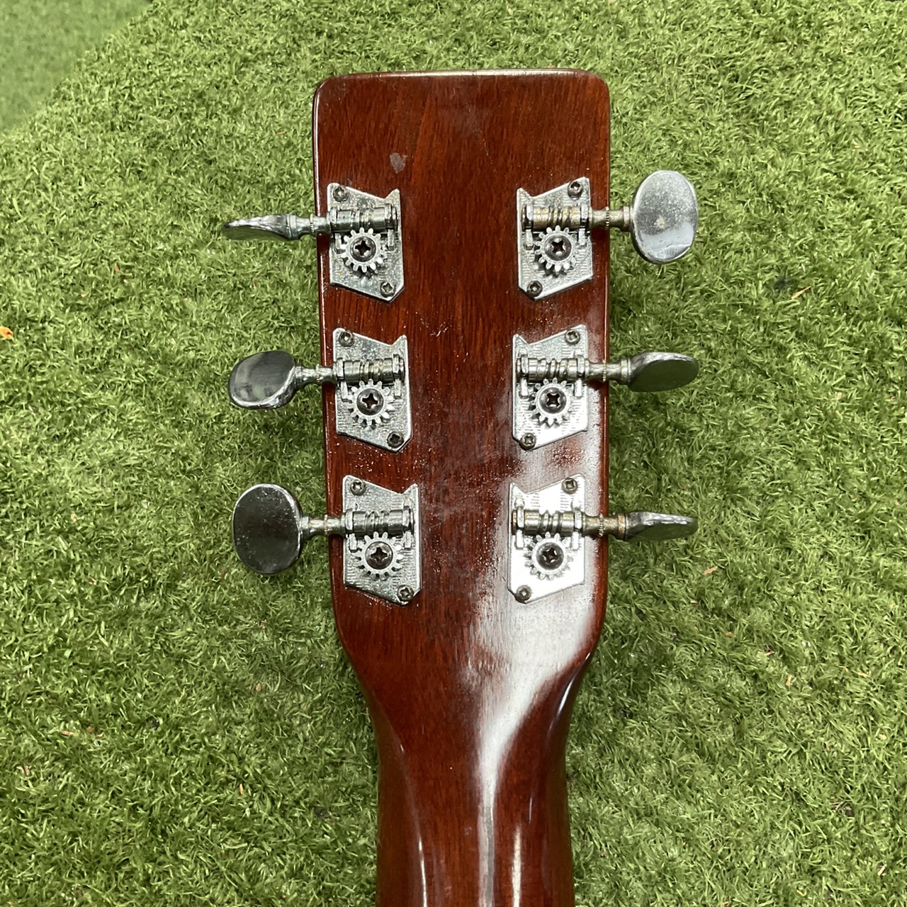 กีต้าร์โปร่ง Marchis : M130