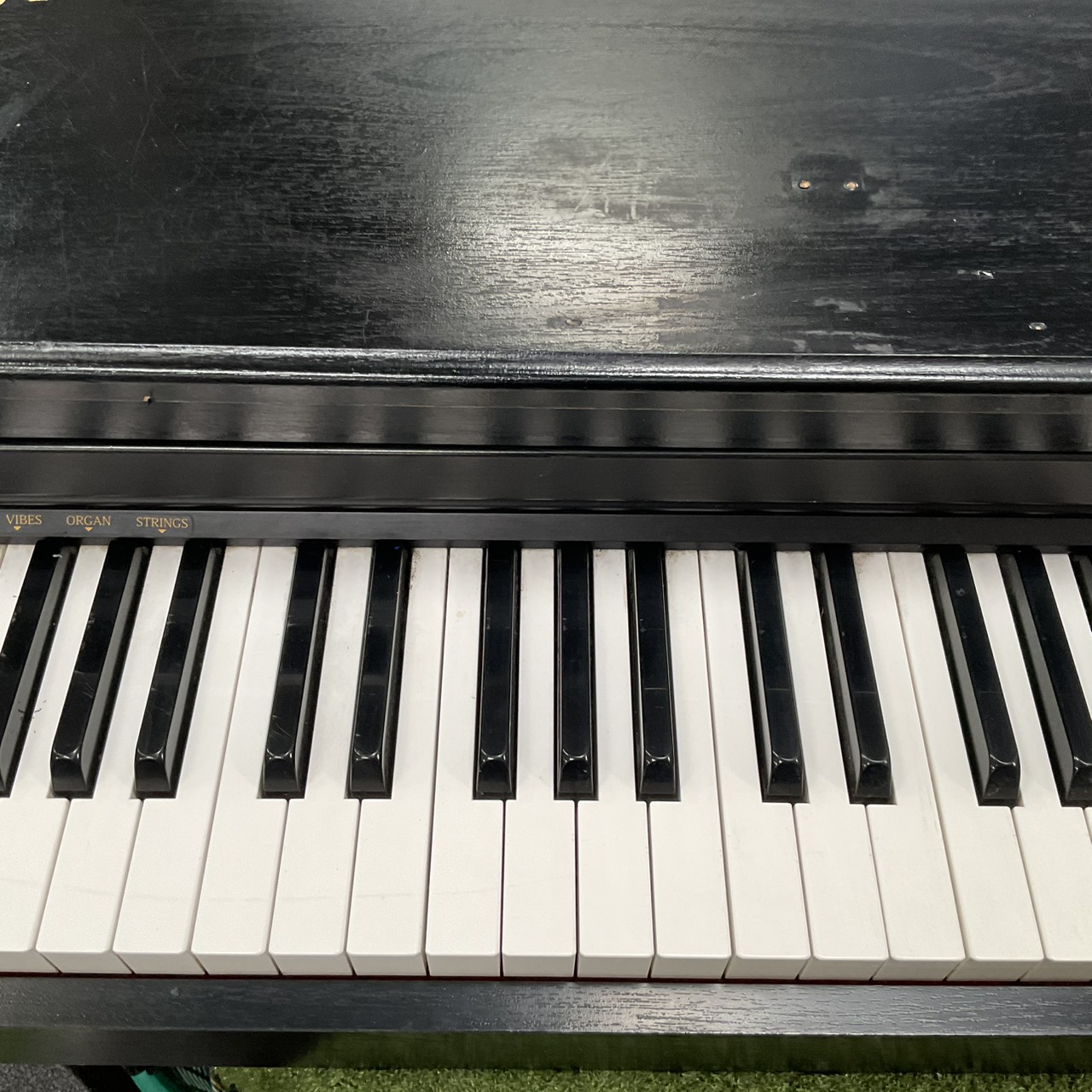 เปียโน KORG : C-2000 สินค้าไม่พร้อมใช้งาน (ต้องซ่อม)