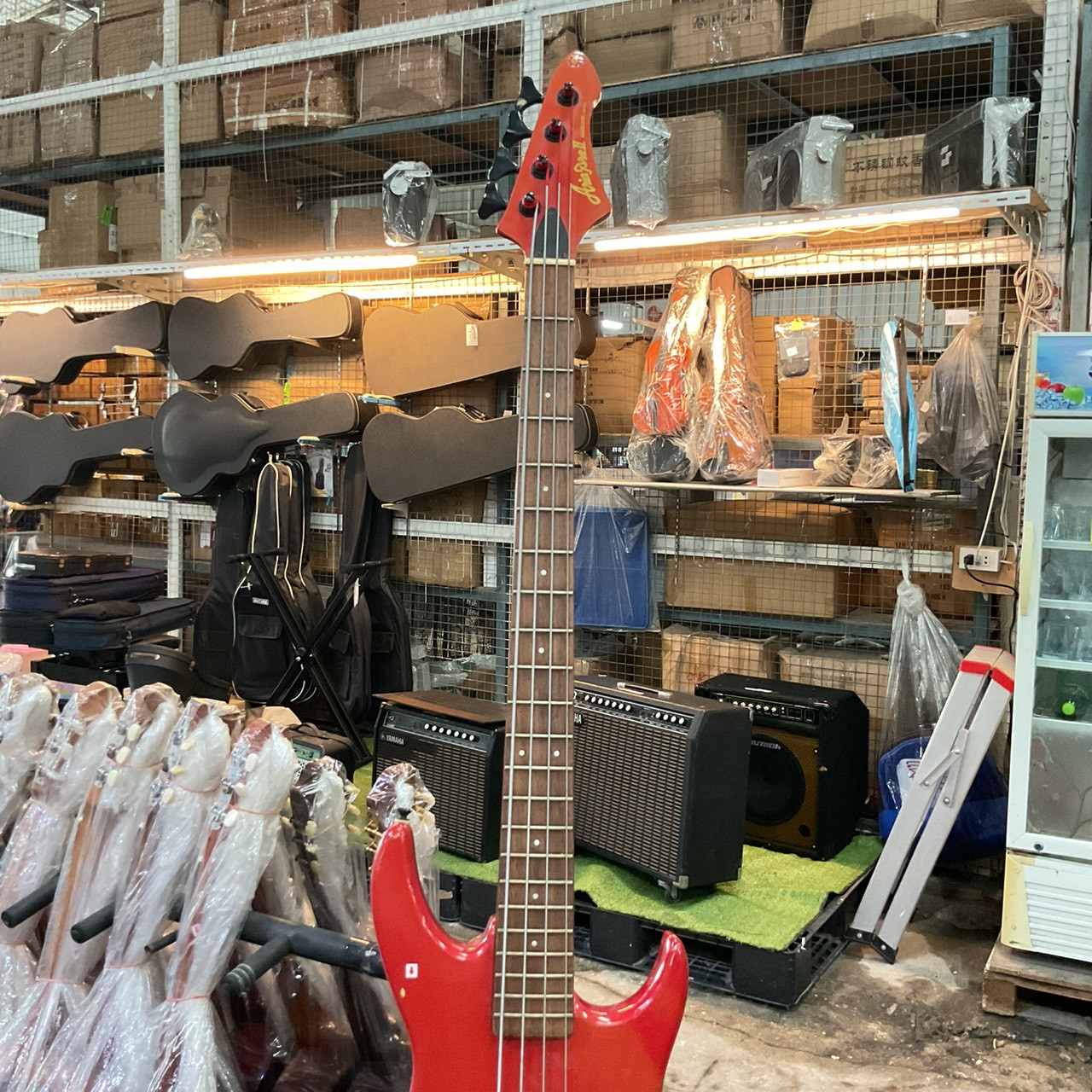 กีต้าร์เบส Aria Pro II : VANGUARD