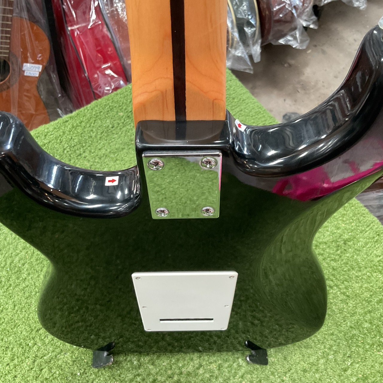 กีต้าร์ไฟฟ้า FLAVOR