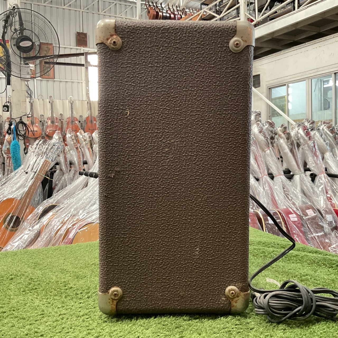 แอมป์กีต้าร์ YAMAHA : JX20 สินค้าไม่พร้อมใช้งาน (ต้องซ่อม)