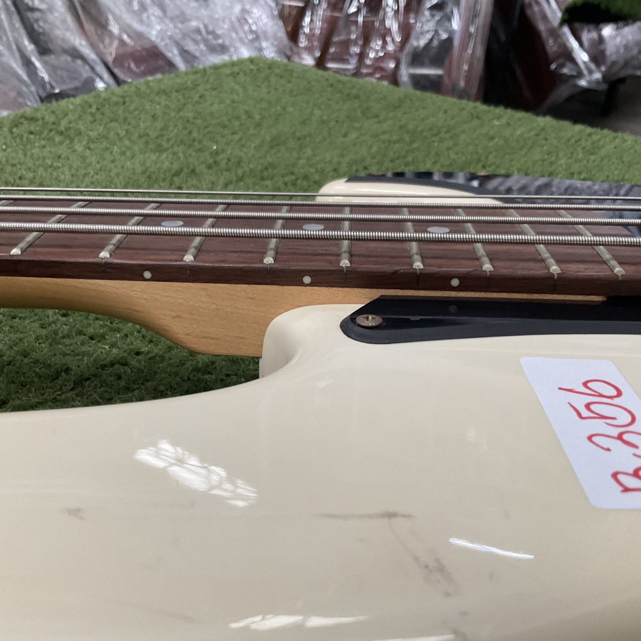 กีต้าร์เบส Edgar