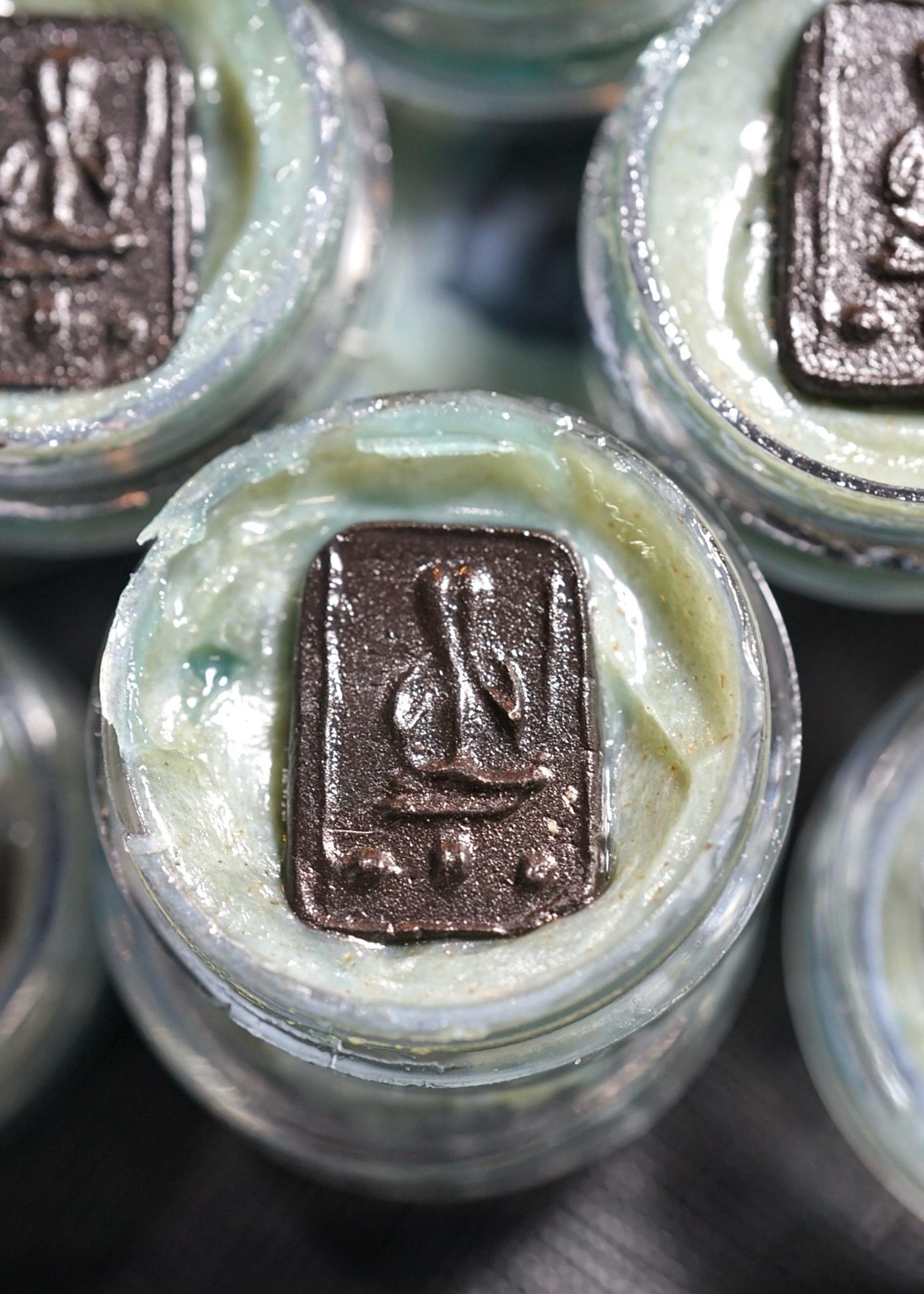 สีผึ้งจันทร์เพ็ญ (ปี2565) Full Moon Wax. (Year 2022) SKU-04015