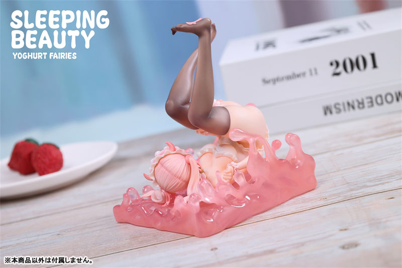 Yoghurt Fairies Strawberry Dreamscape Complete Figure(Provisional Pre-order)