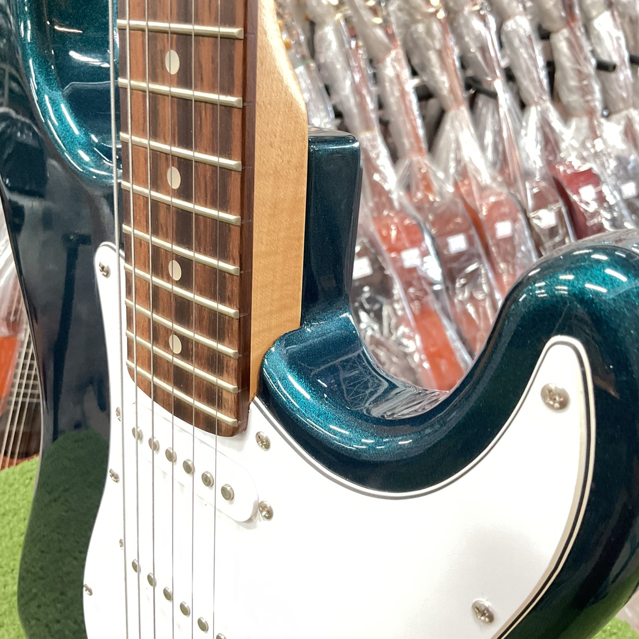 กีต้าร์ไฟฟ้า SELDER