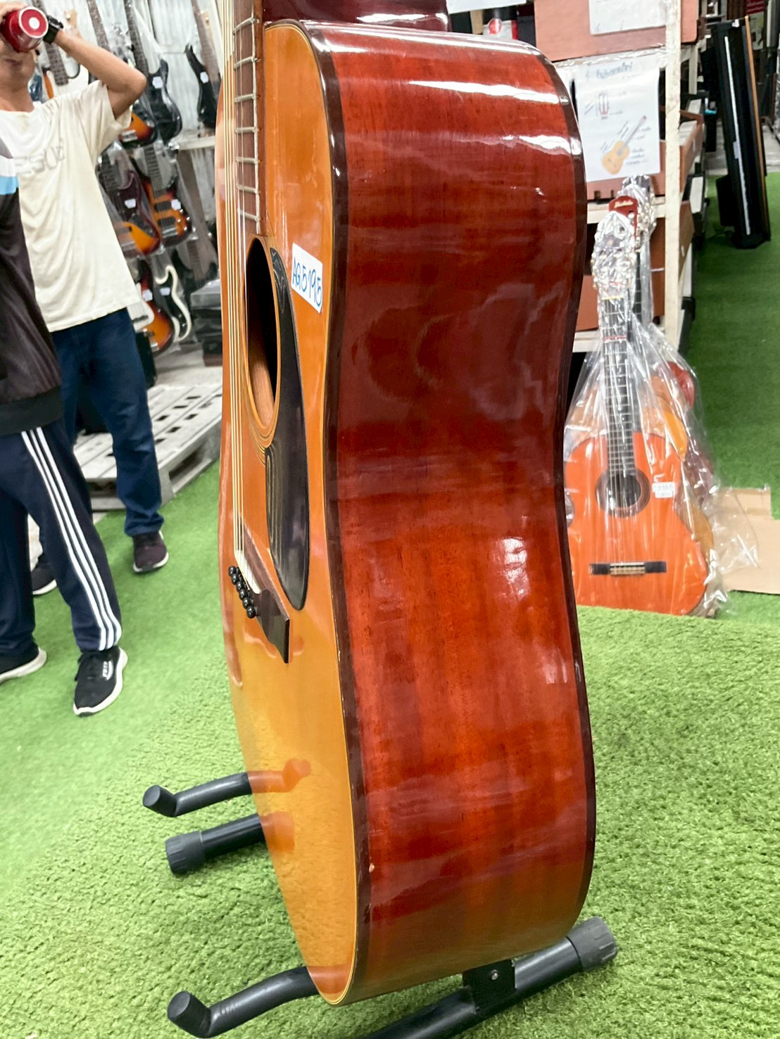 กีต้าร์โปร่ง Kiso-Suzuki : W150