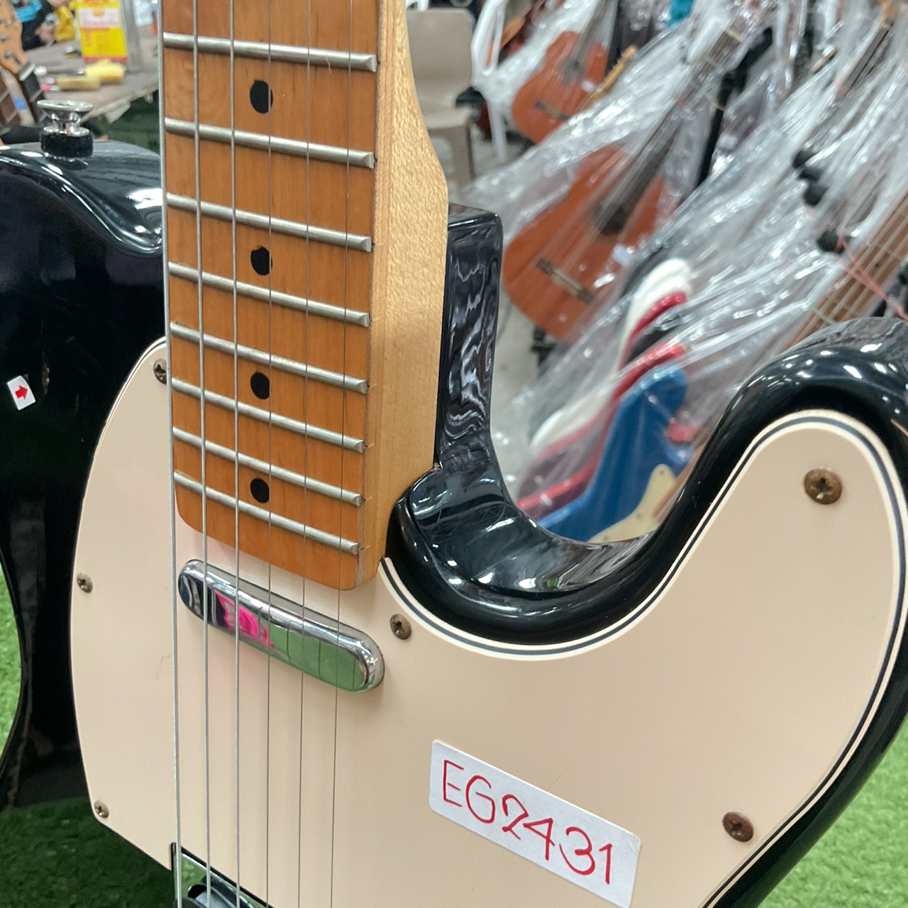 กีต้าร์ไฟฟ้า No Brand