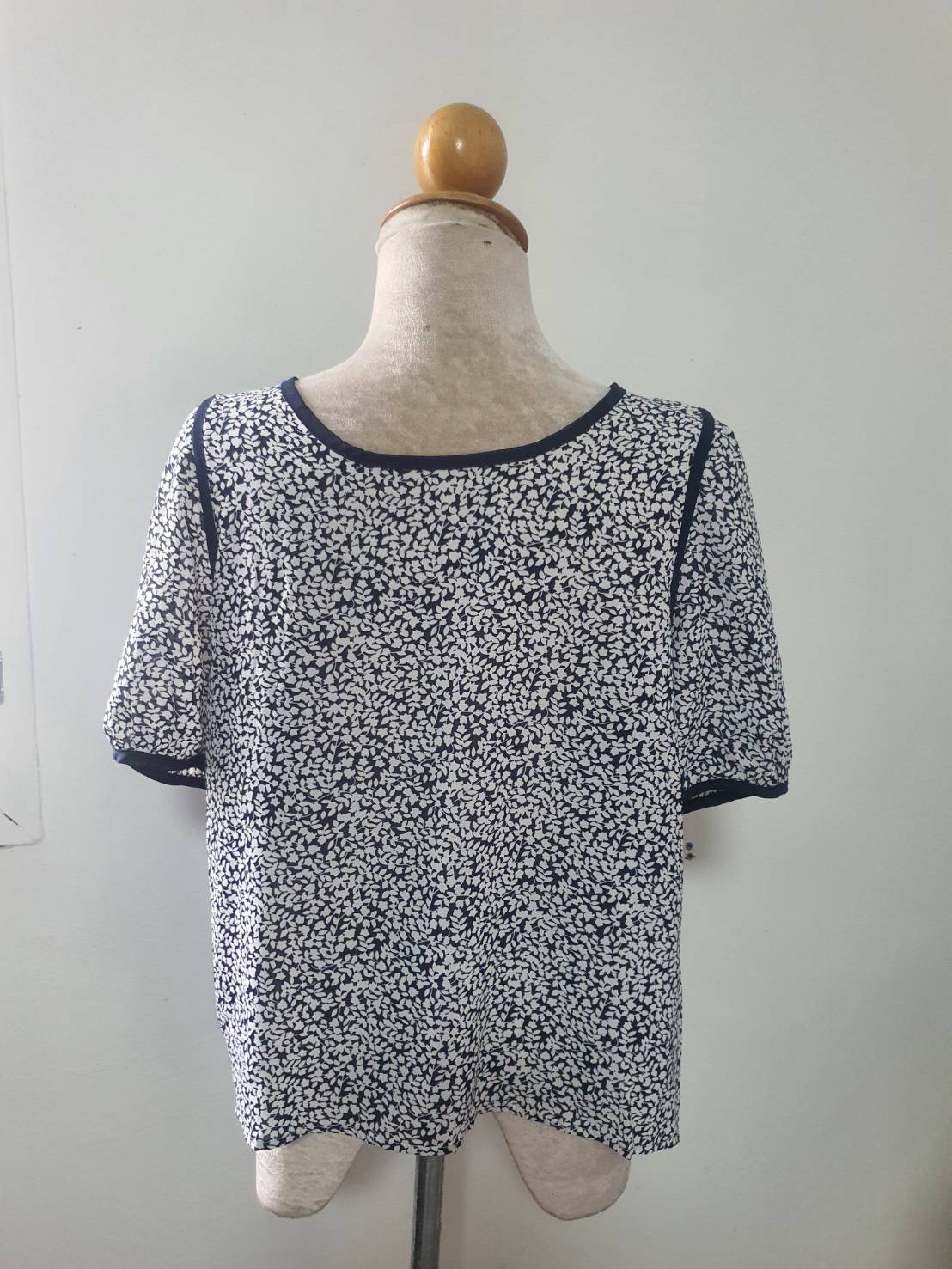 FF06418 เสื้อผ้ามือสอง ชีฟอง สวยๆ อก 40 นิ้ว