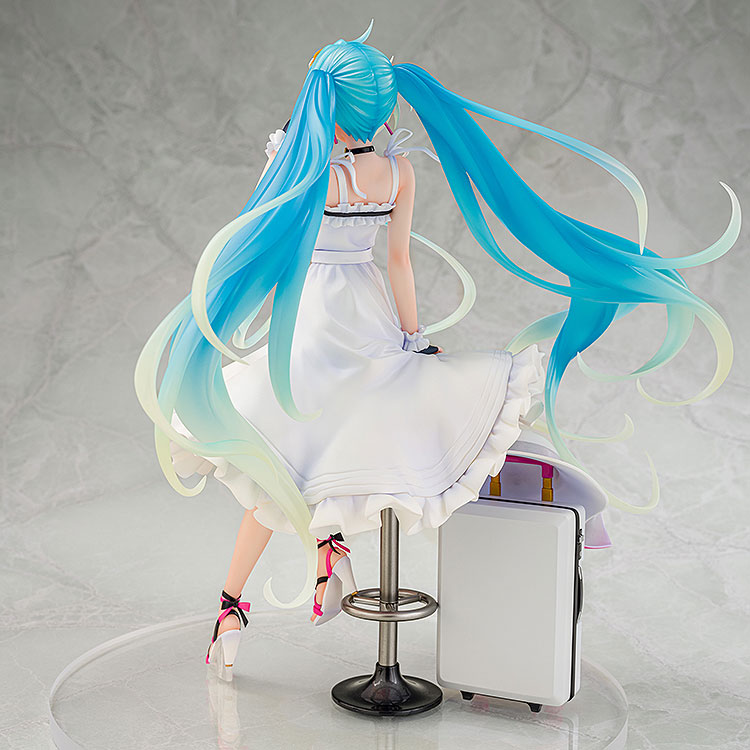 Hatsune Miku GT Project Racing Miku 2021 Vacation Style Ver. 1/7 Complete Figure(Pre-order)