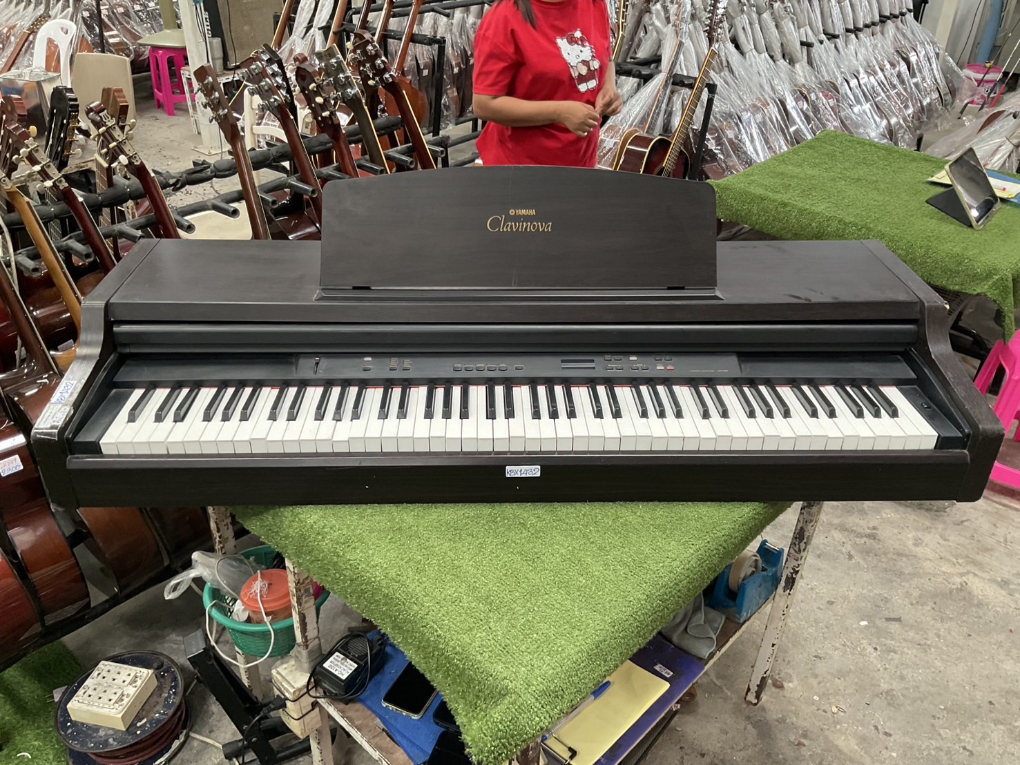 เปียโน YAMAHA : CLP-820 สินค้าไม่พร้อมใช้งาน (ต้องซ่อม)