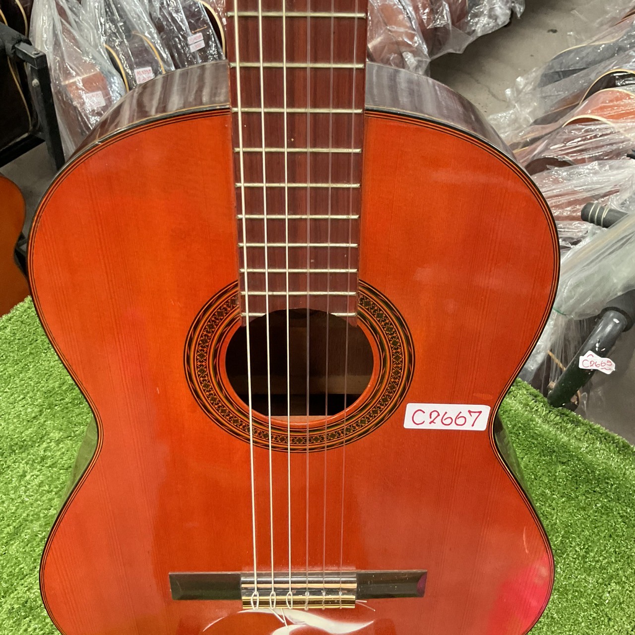 กีต้าร์คลาสสิค YAMAHA : G-70D