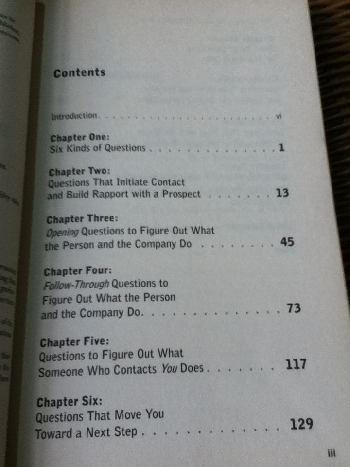 THE 250 SALES QUESTIONS TO CLOSE THE DEAL/ Stephan Schiffman