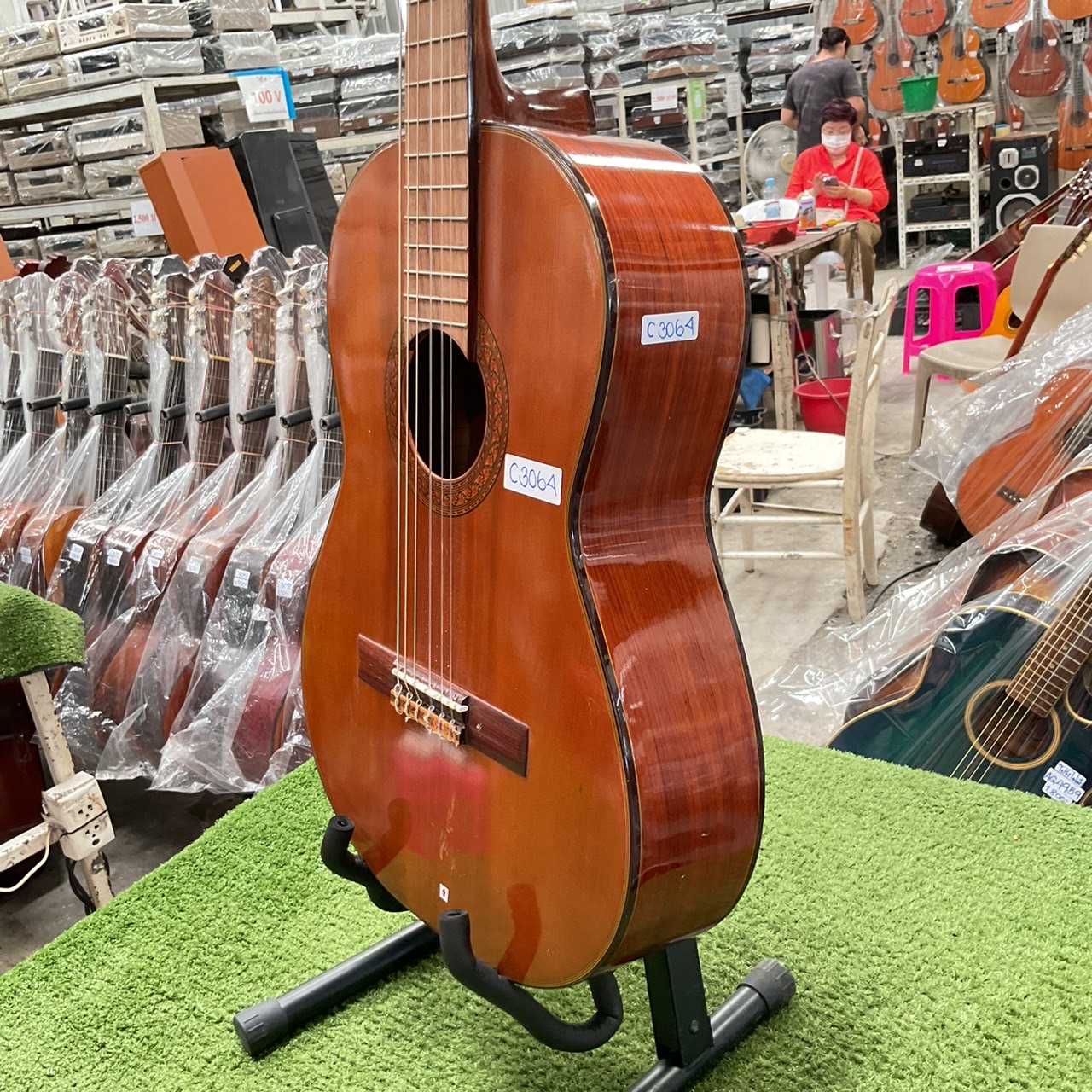 กีต้าร์คลาสสิค Abe Gut : 65A