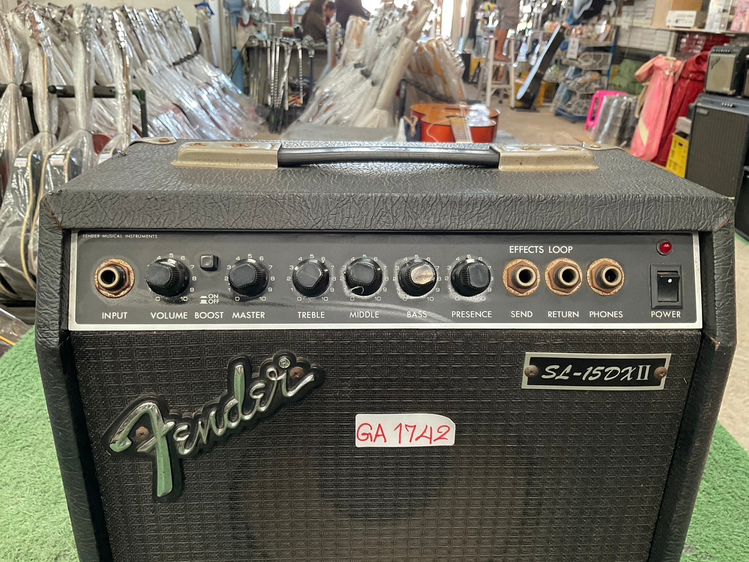 แอมป์กีต้าร์ Fender : SL-15DX II