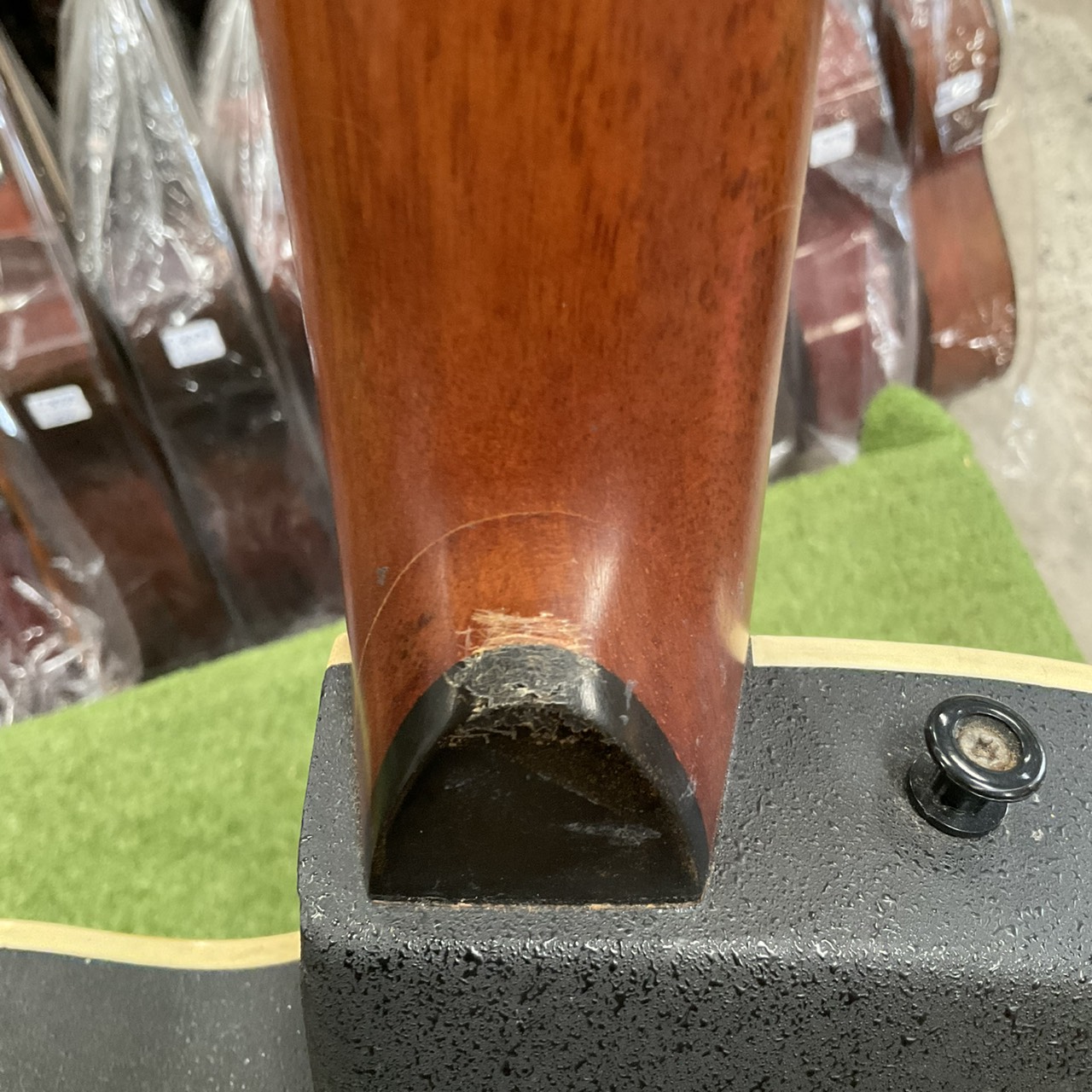 กีต้าร์โปร่งไฟฟ้า K-Garage : EA-400