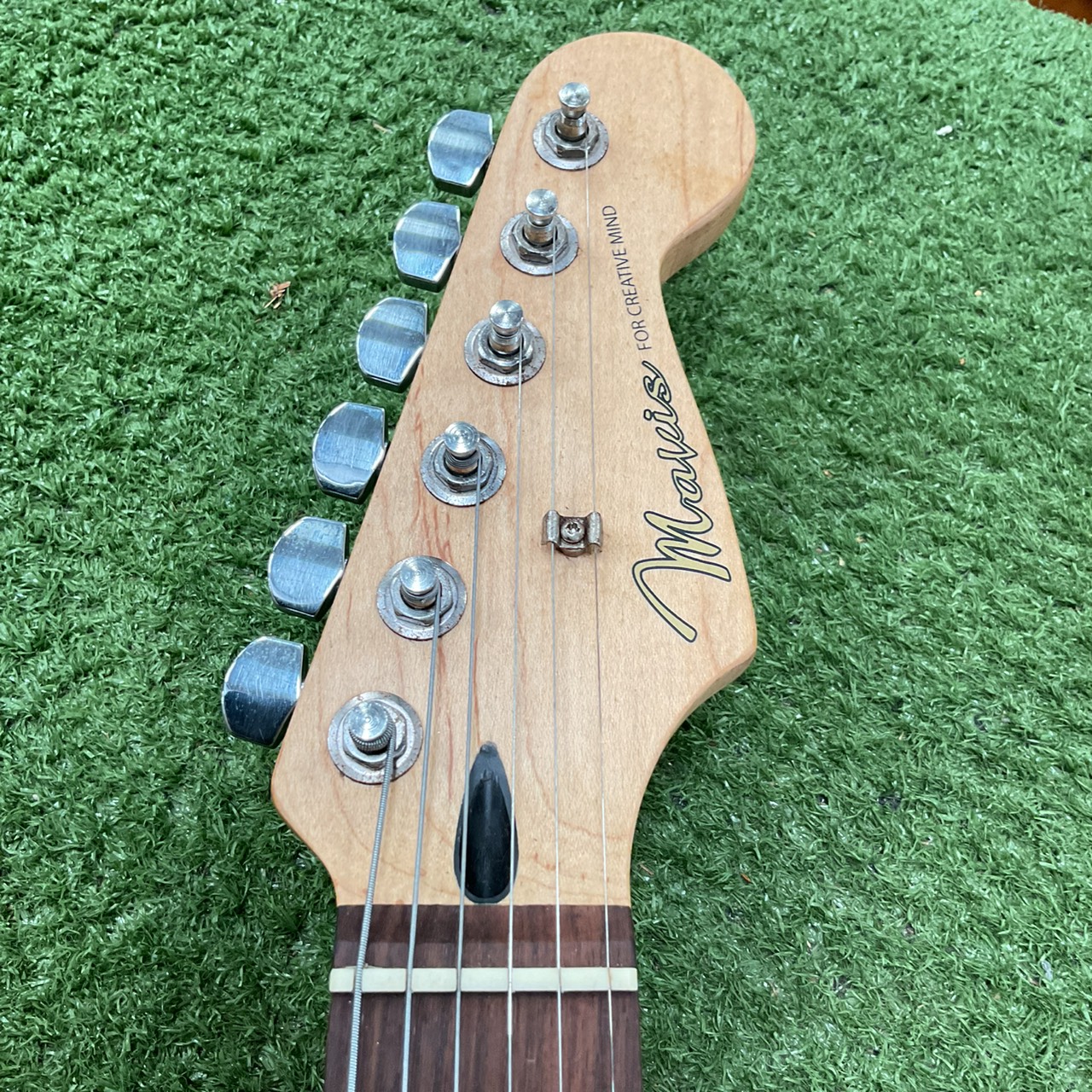 กีต้าร์ไฟฟ้า Mavis