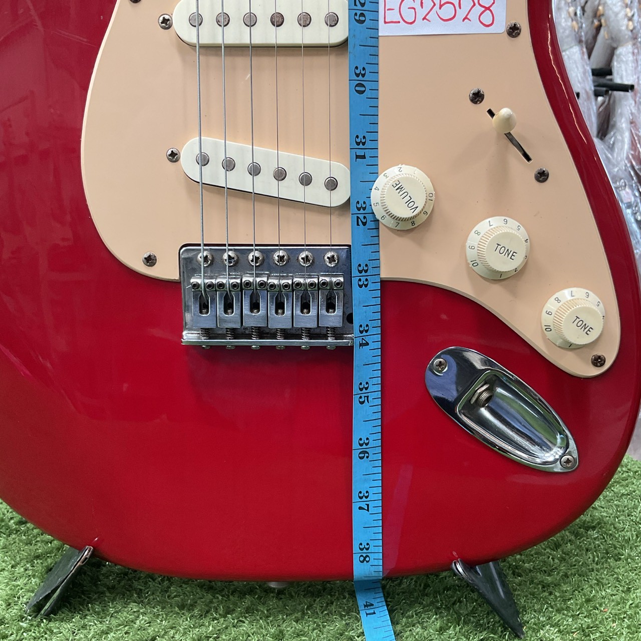 กีต้าร์ไฟฟ้า Legend