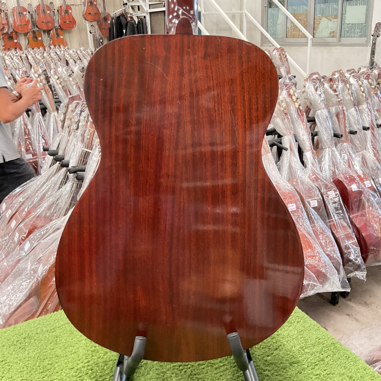 กีต้าร์โปร่ง YAHAMA : FG-130