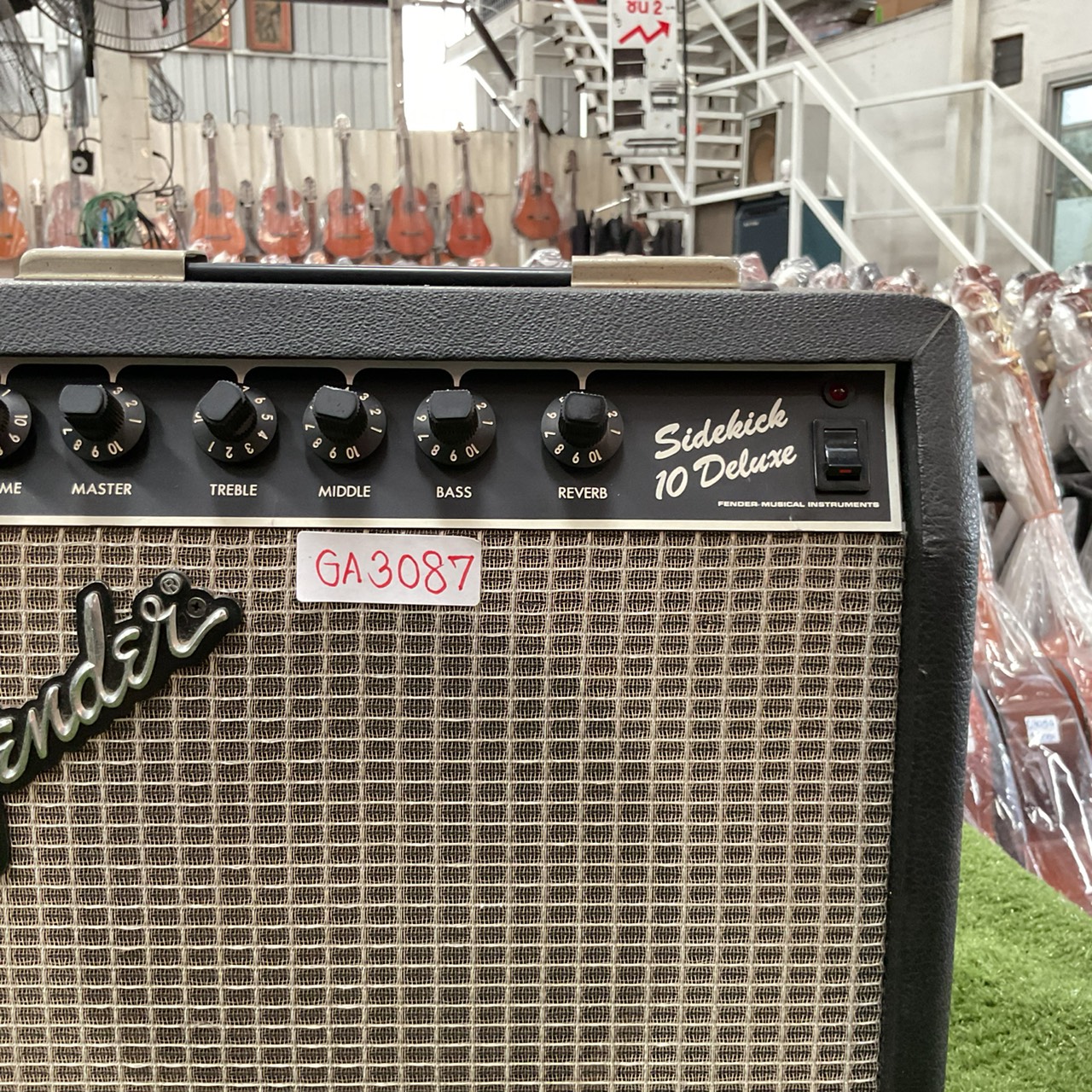 แอมป์กีต้าร์ Fender : SIDEKICK 10