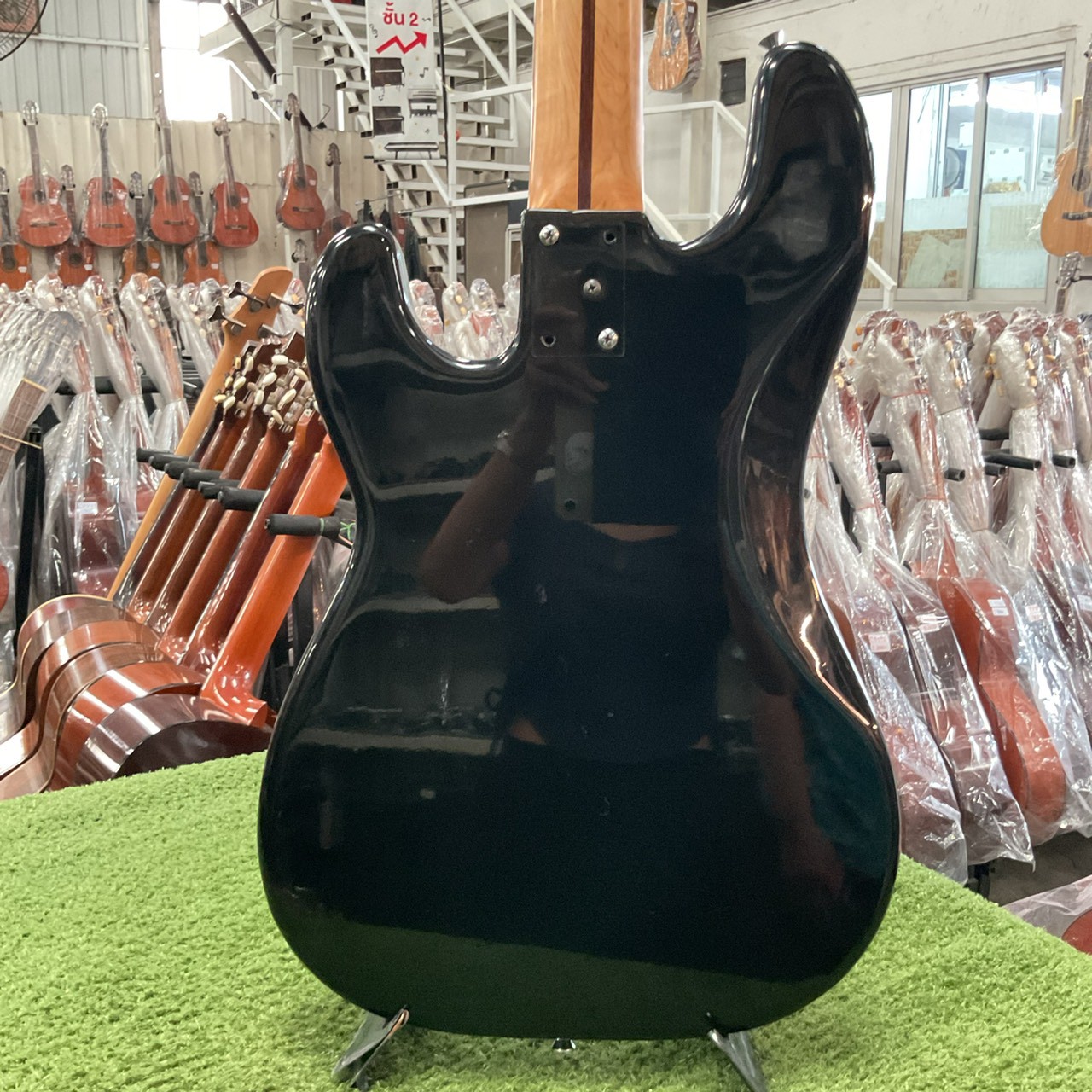 กีต้าร์เบส Flavor