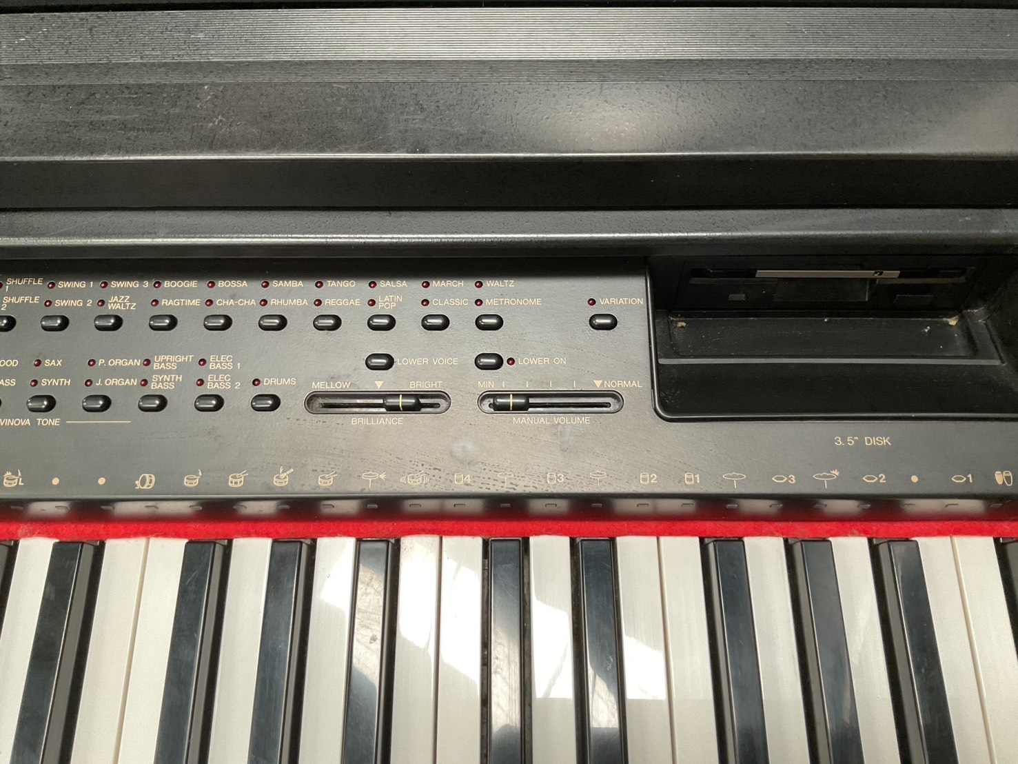 เปียโน YAMAHA : Clavinova CVP-50