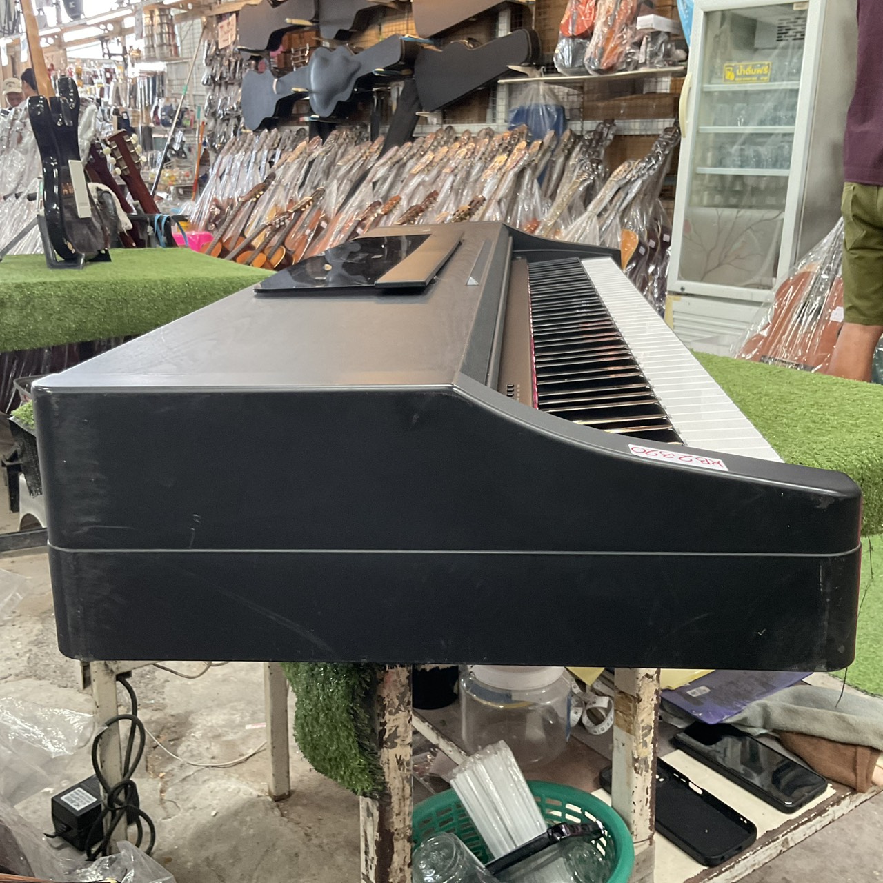 เปียโน KORG : C-16