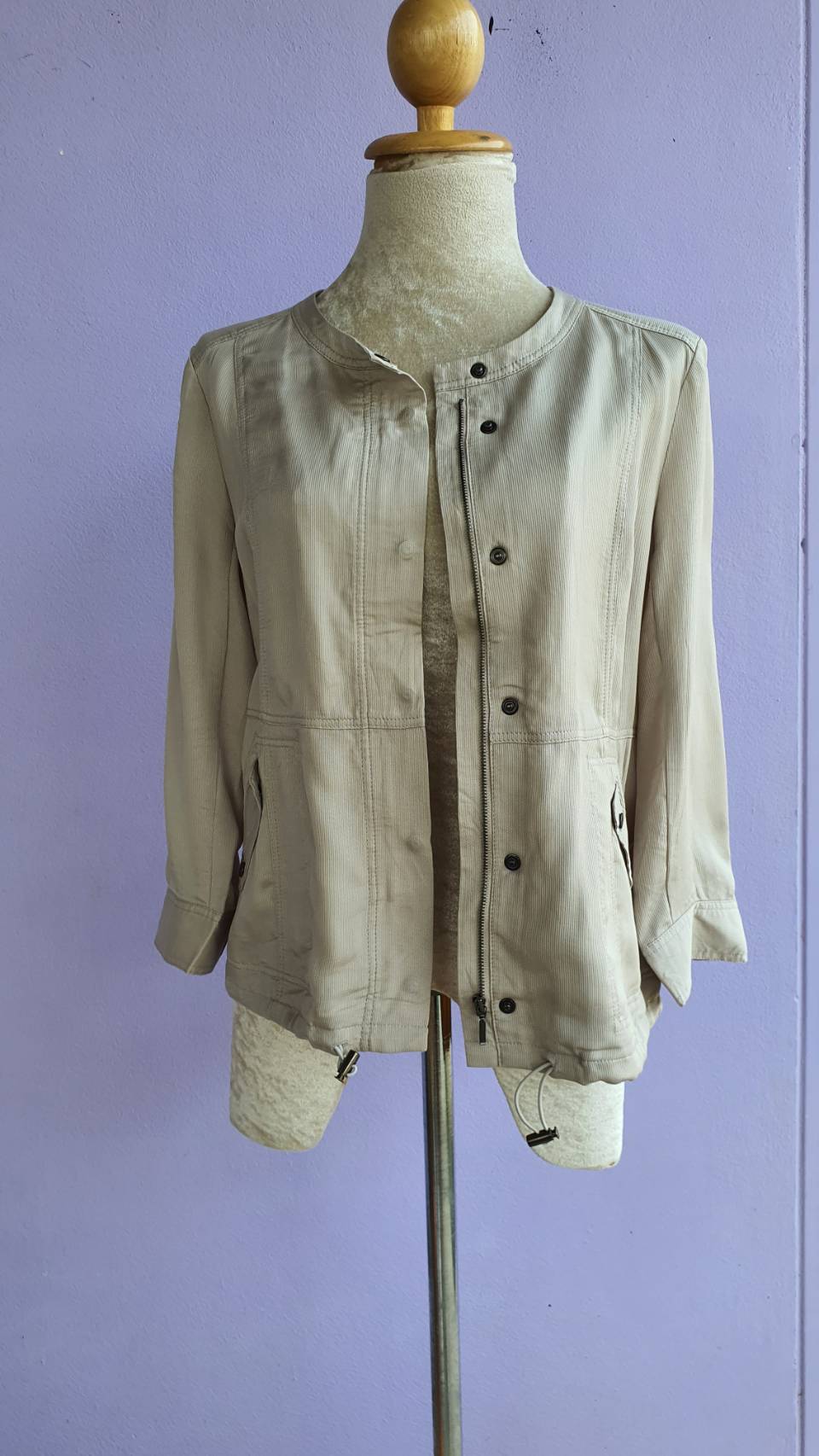FF02846 เสื้อคลุม สีครีม แบรนด์ LAUTRE AMONT อก 36 นิ้ว