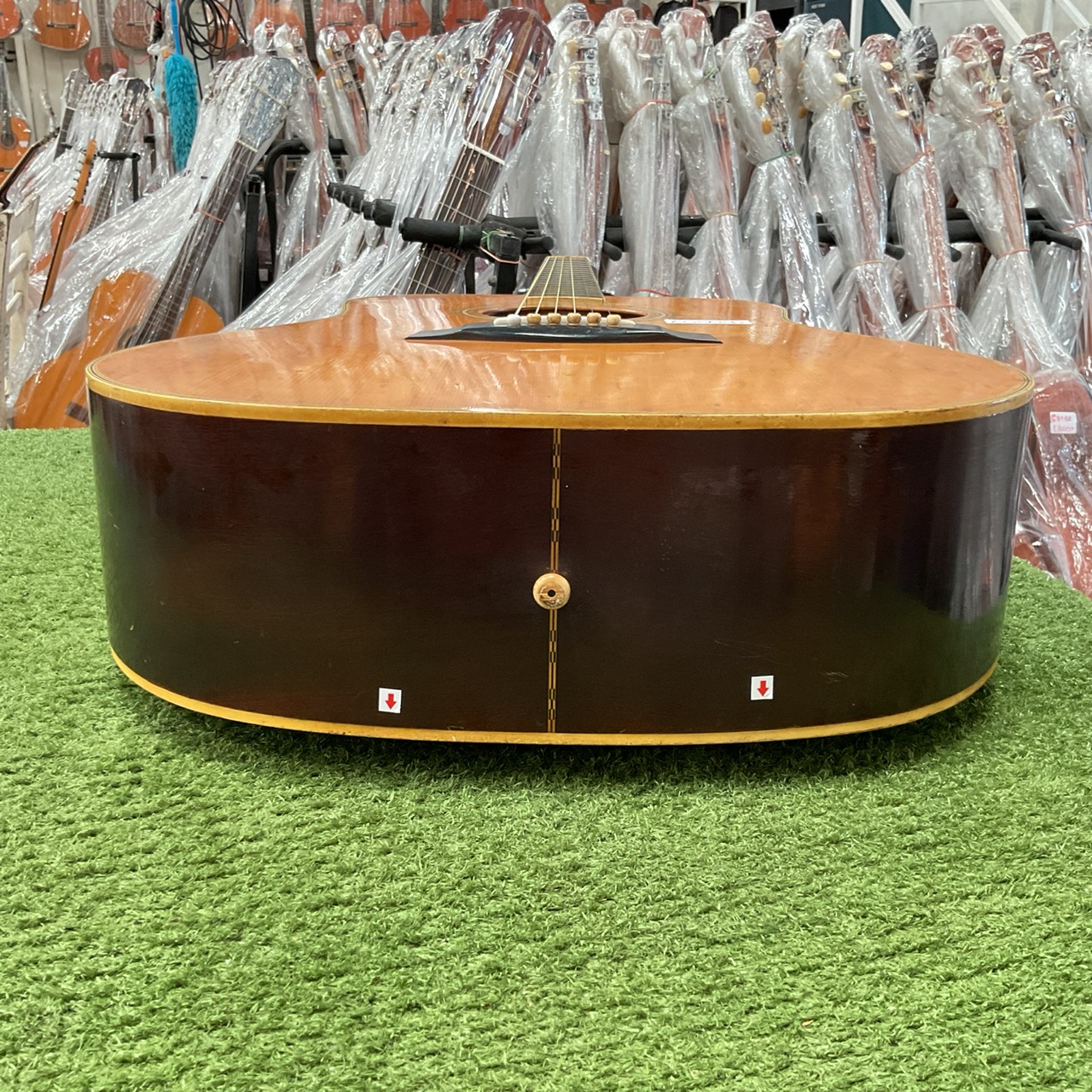 กีต้าร์โปร่ง YAMAHA : FG-201B