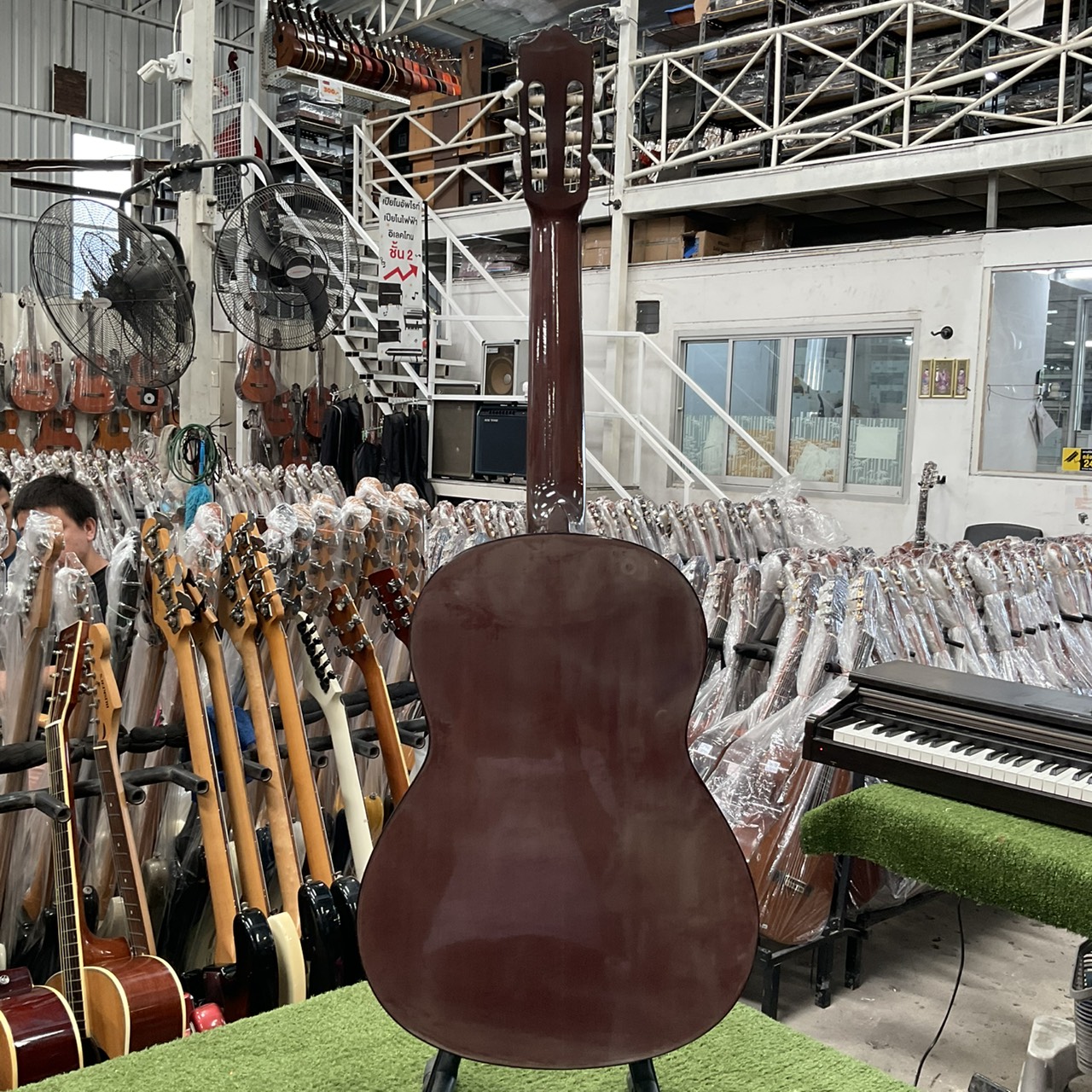 กีต้าร์คลาสสิค YAMAHA : CG-120A