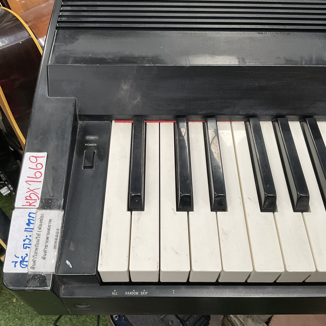 เปียโน CASIO : CDP-3000A สินค้าไม่พร้อมใช้งาน (ต้องซ่อม)