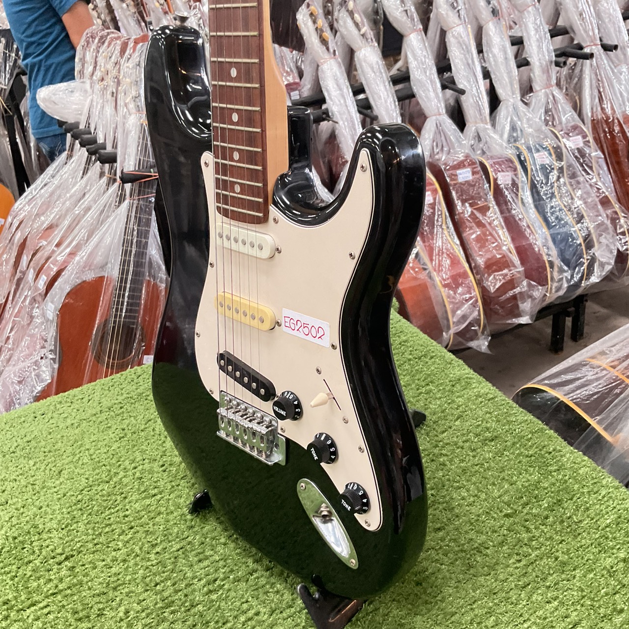 กีต้าร์ไฟฟ้า SELDER