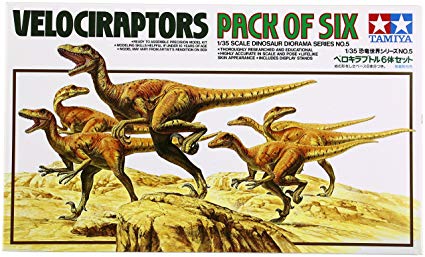 โมเดลไดโนเสาร์ Tamiya ขนาด 1/35 TA60105 Velociraptors Pack Of Six