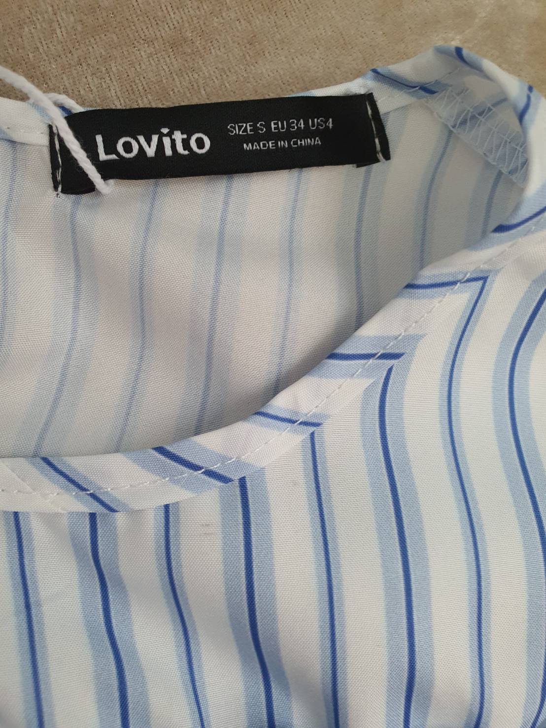 FF05534 เสือผ้าแฟชั่น สีขาวลายฟ้า แบรนด์ LOVITO