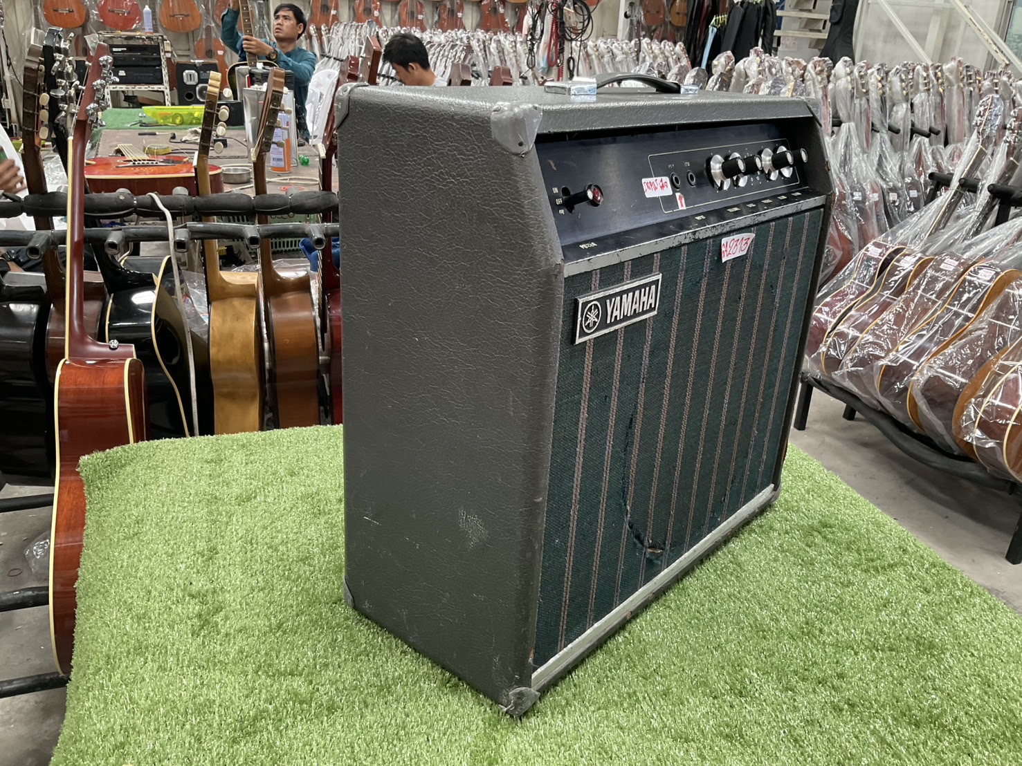 แอมป์กีต้าร์ YAMAHA : YTA-15