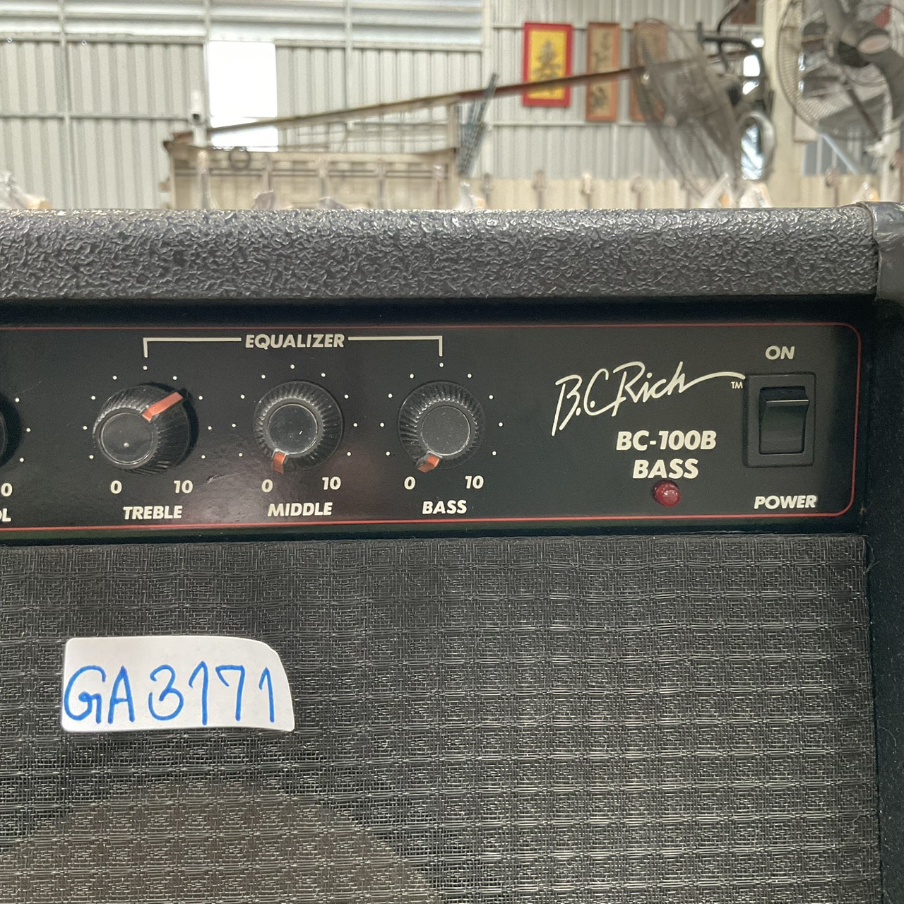 แอมป์เบส B.C.Rich : BC-100B