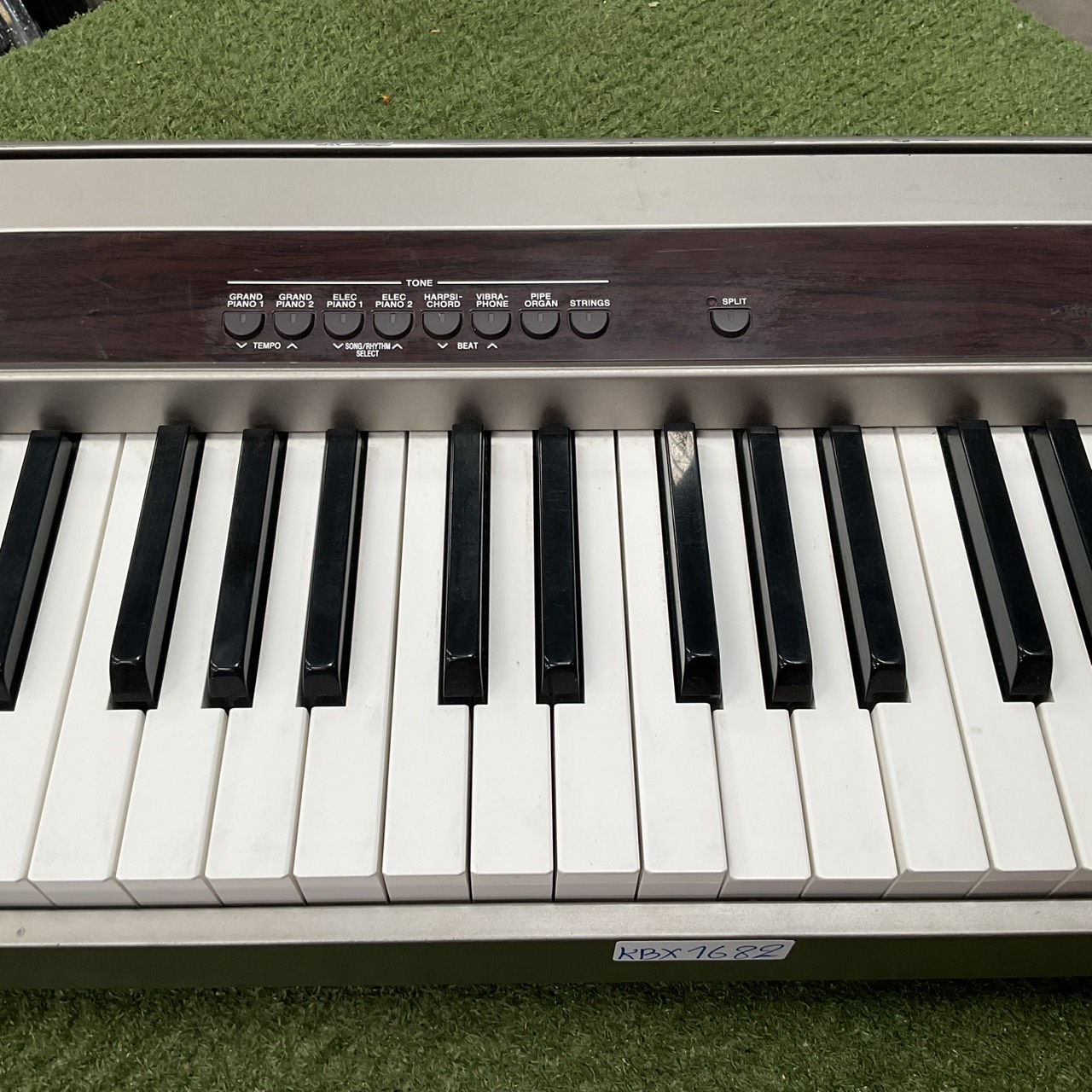 เปียโน CASIO : PX-100 สินค้าไม่พร้อมใช้งาน (ต้องซ่อม)