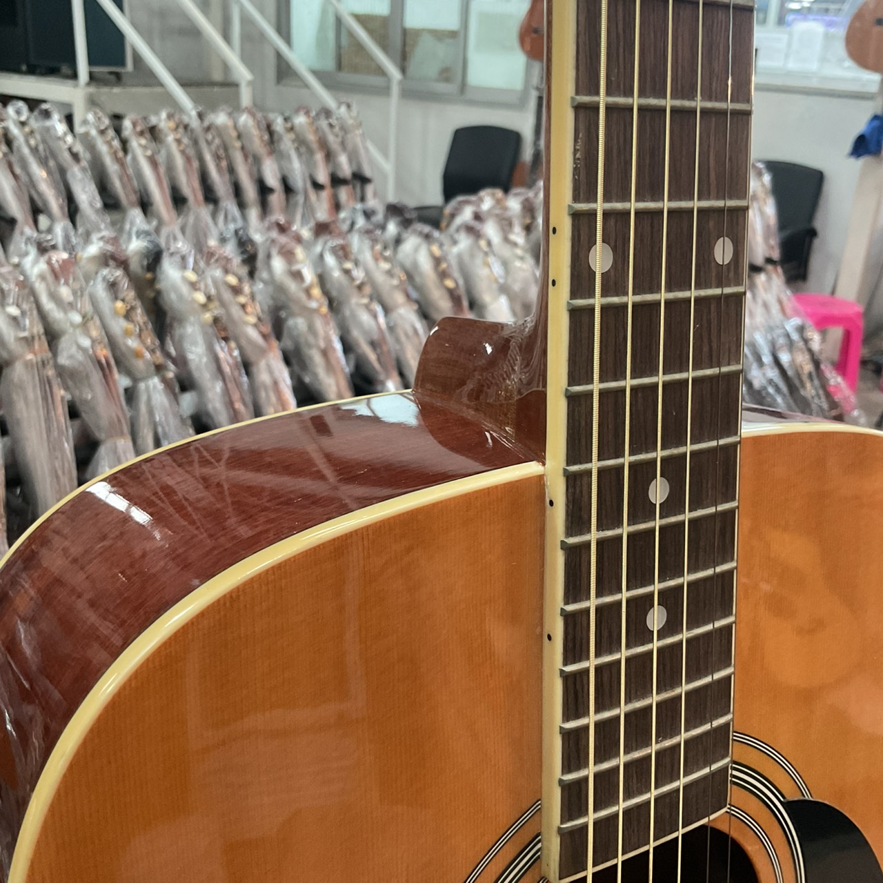 กีต้าร์โปร่ง HONEY BEE : F-15 N