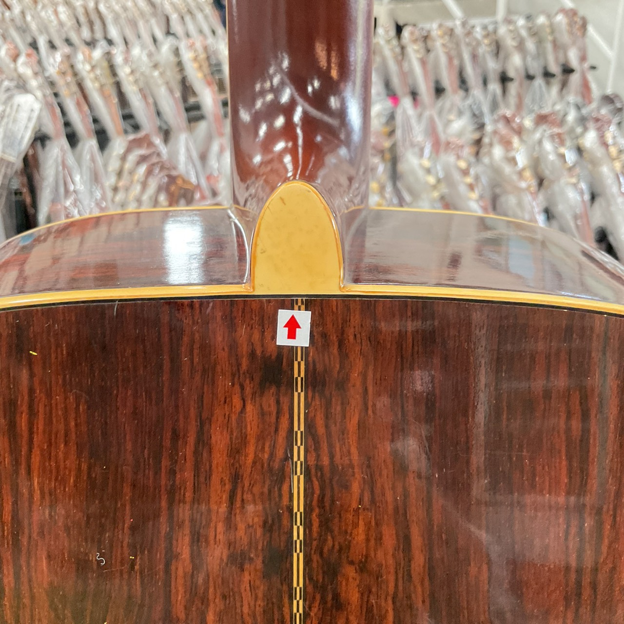 กีต้าร์โปร่งไฟฟ้า YAMAHA : FG-301