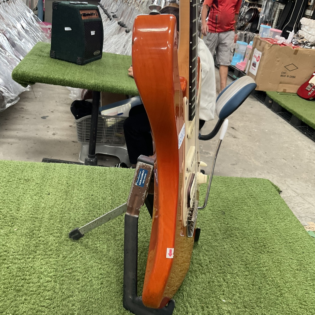 กีต้าร์ไฟฟ้า YAMAHA : YGS 112T