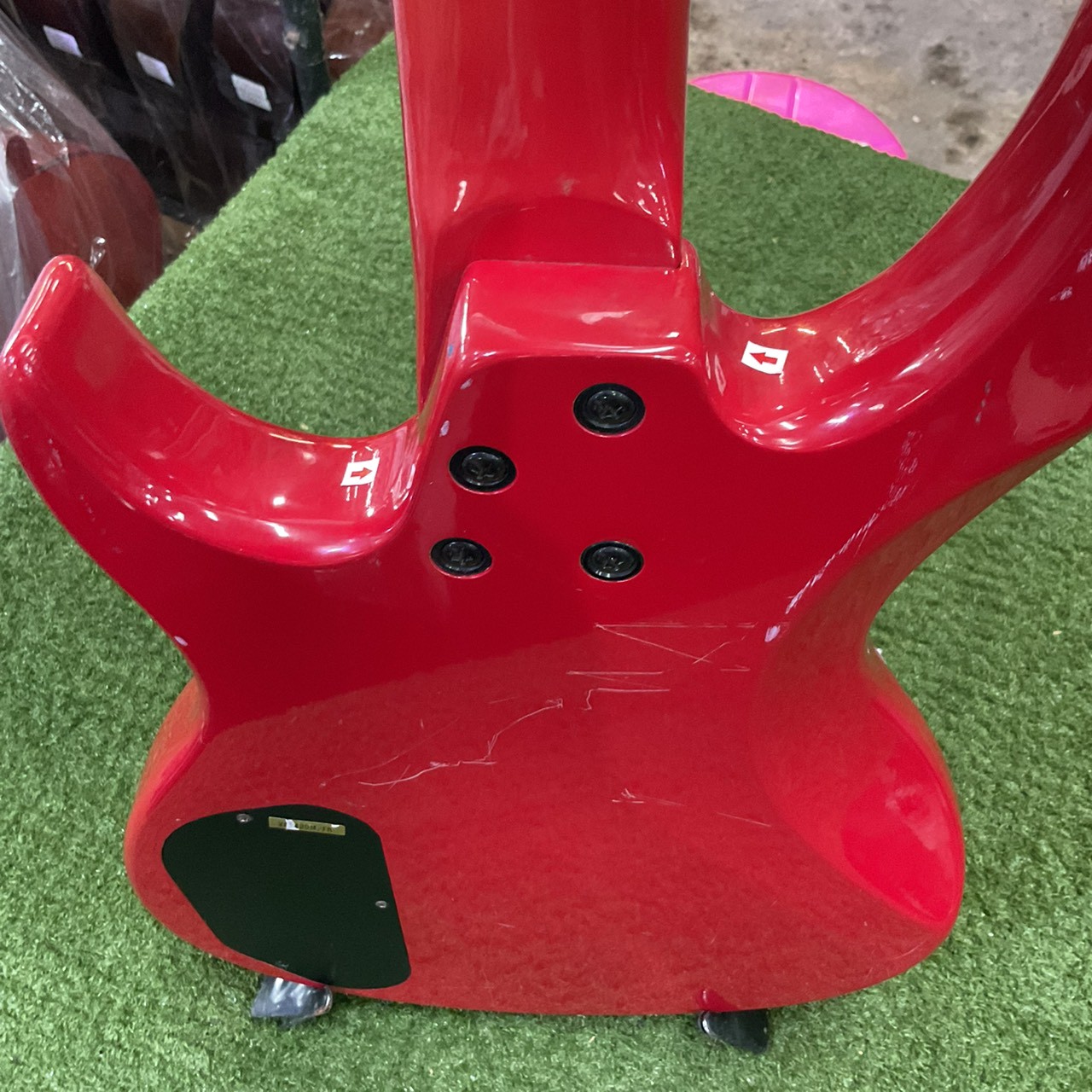 กีต้าร์เบส Aria Pro II : VANGUARD