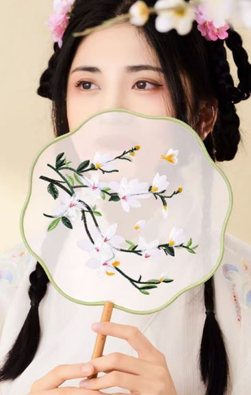 พัดฟ้อนรำจีนปักไหมสองด้าน 双面苏绣团扇 Double-sided Embroidery Chinese Classical Dance Fan